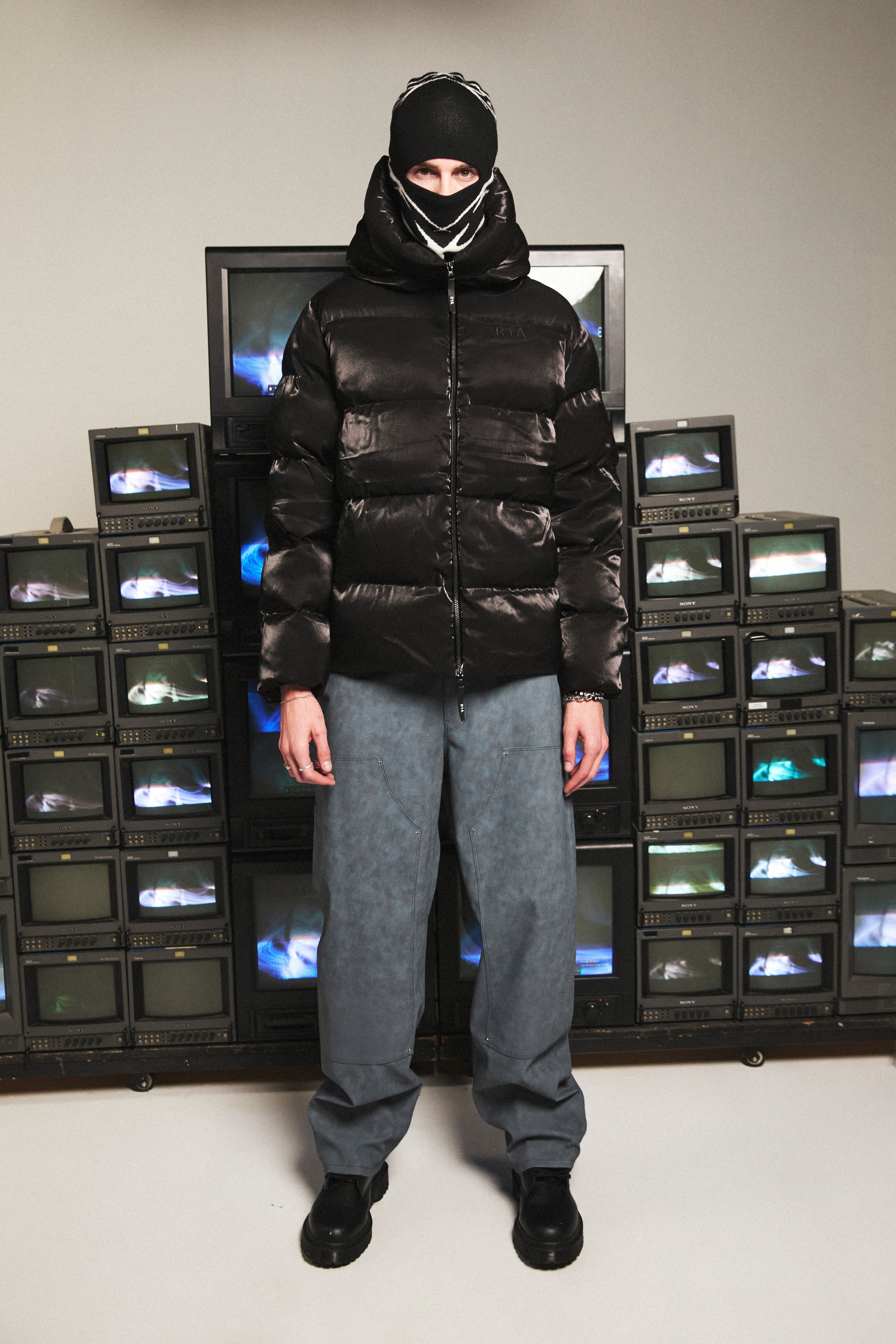 Men's Black Puffer Jacket | RTA