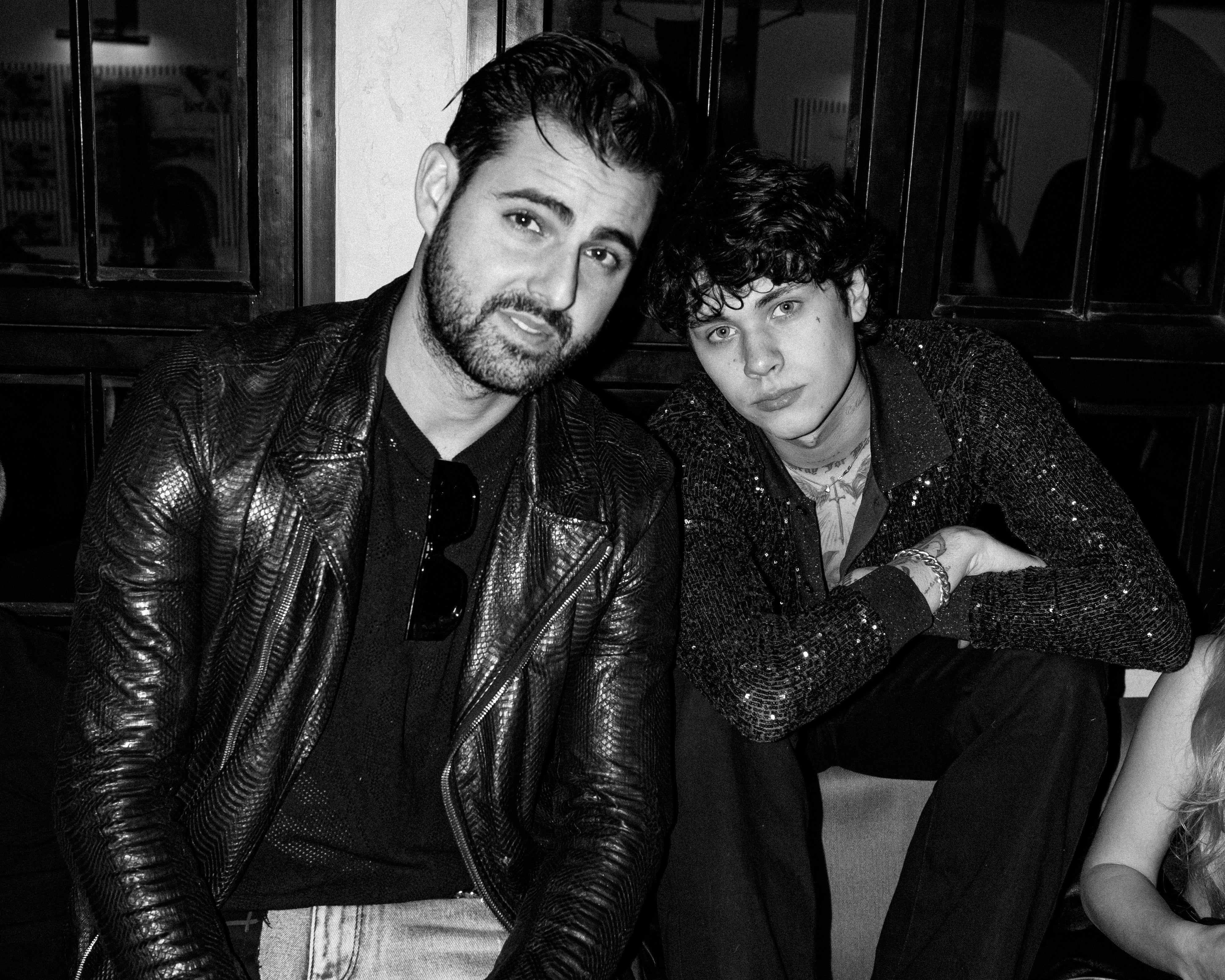 AMERICAN LAND. TAKES SUNSET.