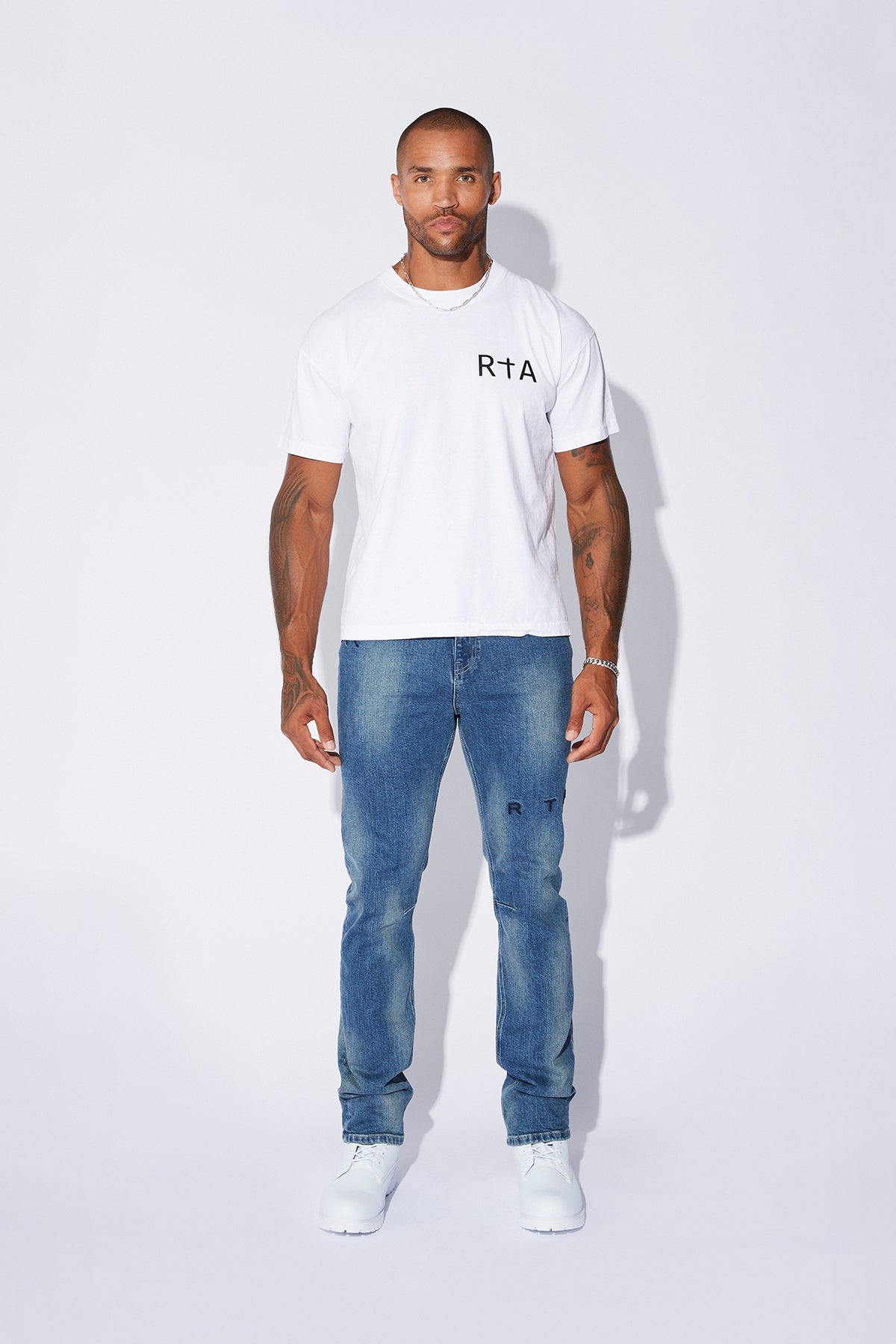 SLIM FIT JEAN | MEDIUM BLUE LOGO