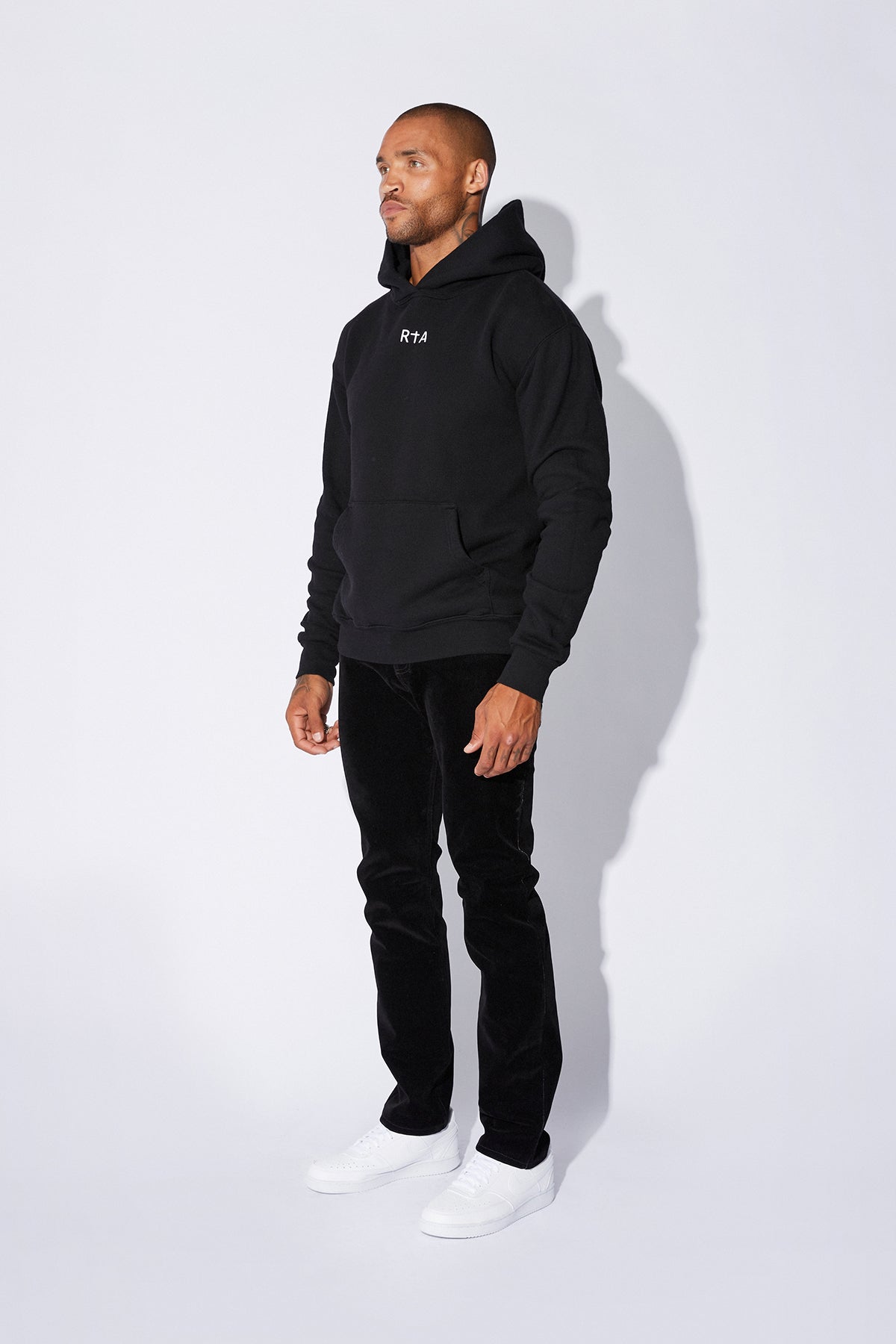 HOODIE | BLACK FRONT SMALL LOGO