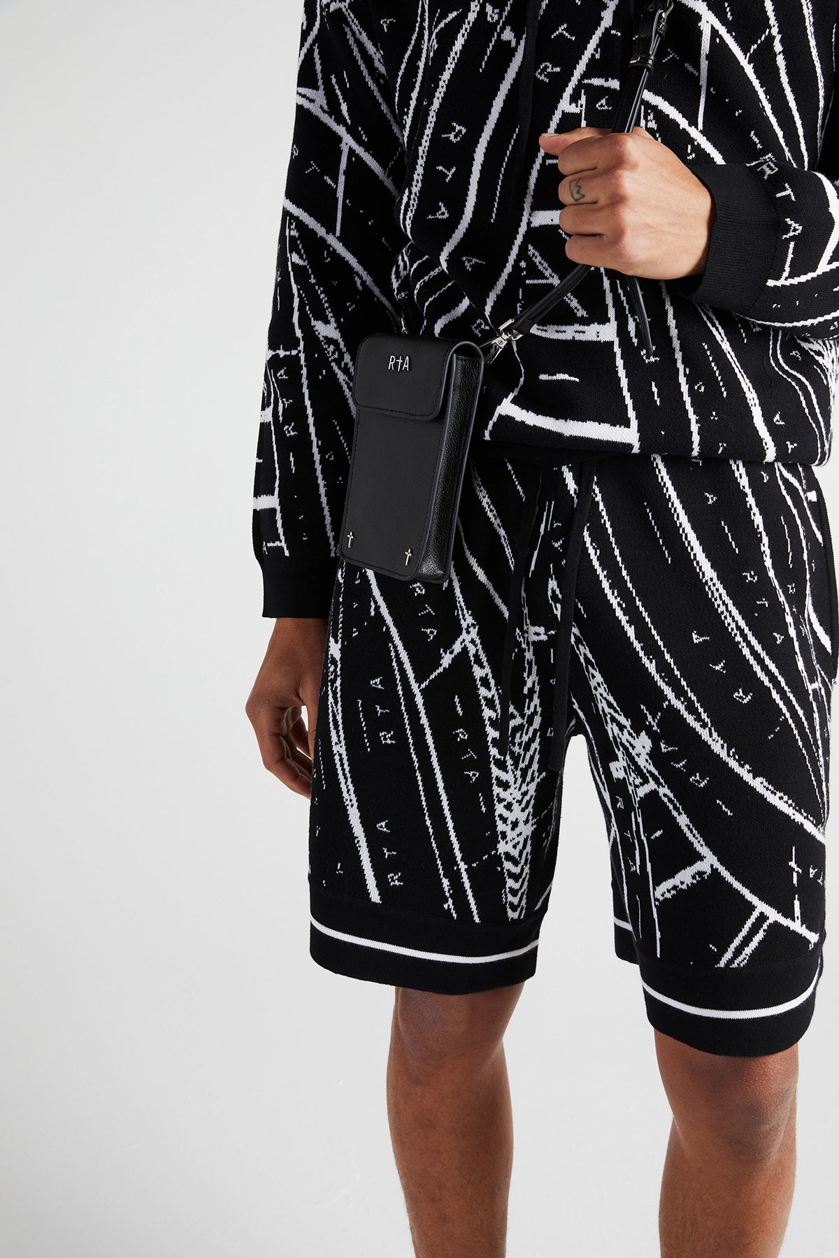 Shop Stylish Men's Cruise Clothes | RTA Collection