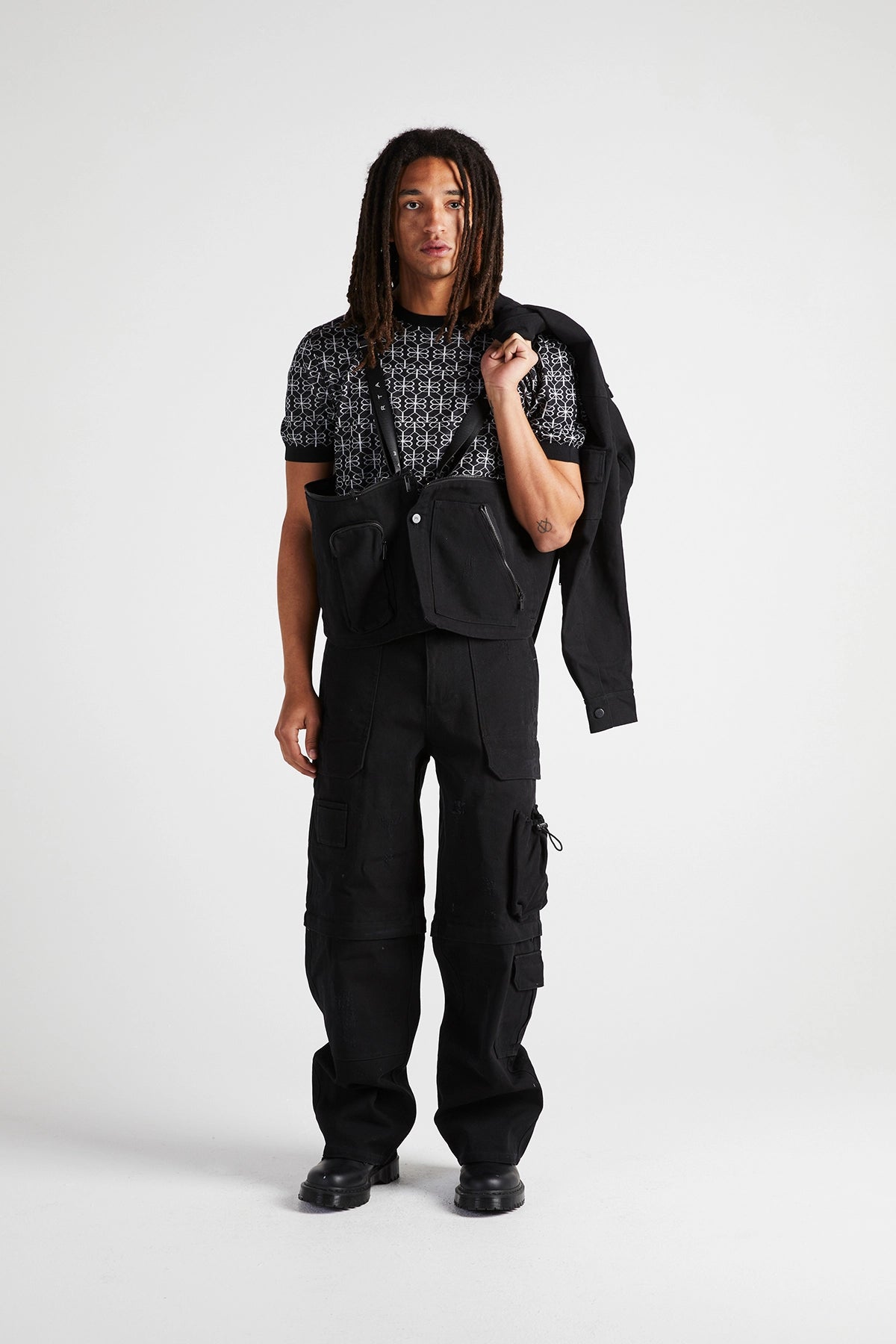 MULTI POCKET JACKET | BLACK DESTROYED