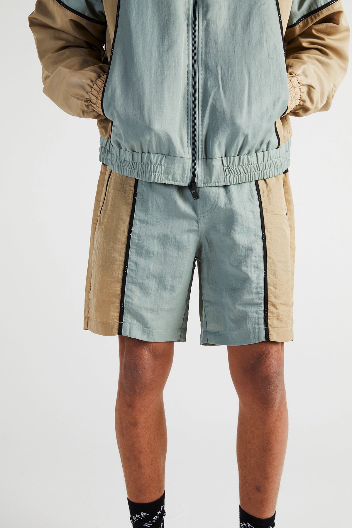 TRACK SHORT | SAGE TAN COMBO