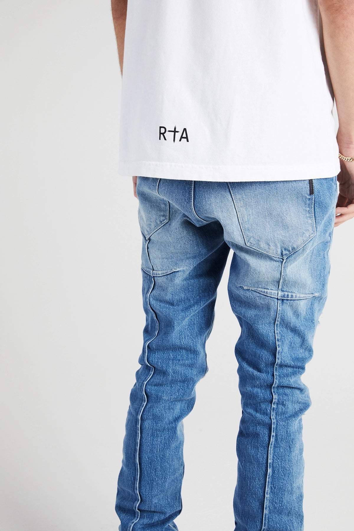 CLAYTON SKINNY JEAN | RIPPED MEDIUM BLUE