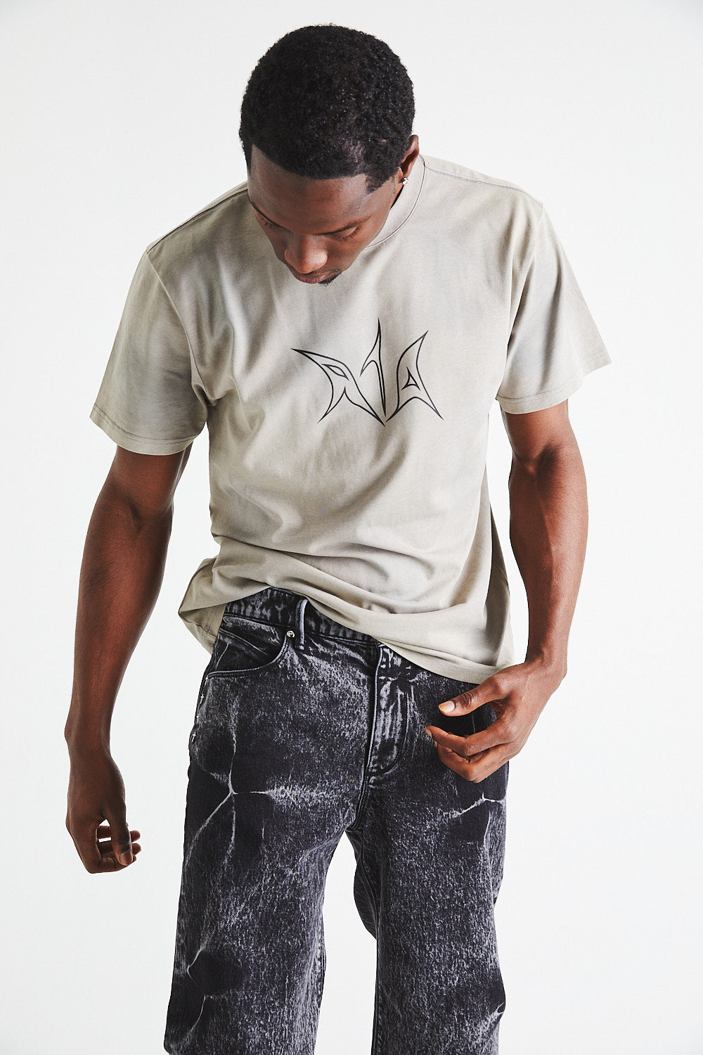 LIAM TEE | SAND WESTERN