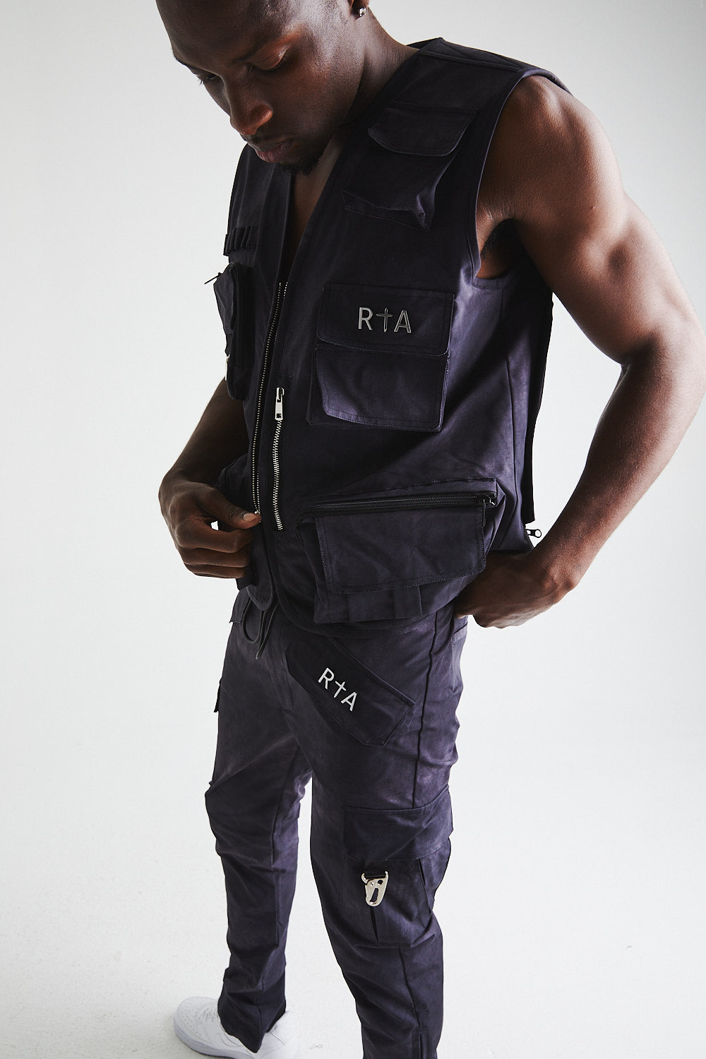 IBRA UTILITY VEST | BLACK MARBLE