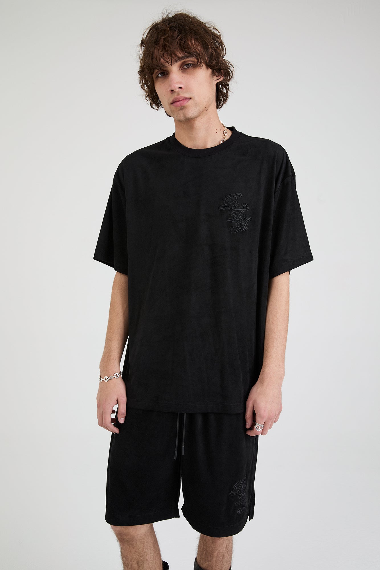 COLIN OVERSIZED SHORT SLEEVE TEE | BLACK SCRIPT LOGO