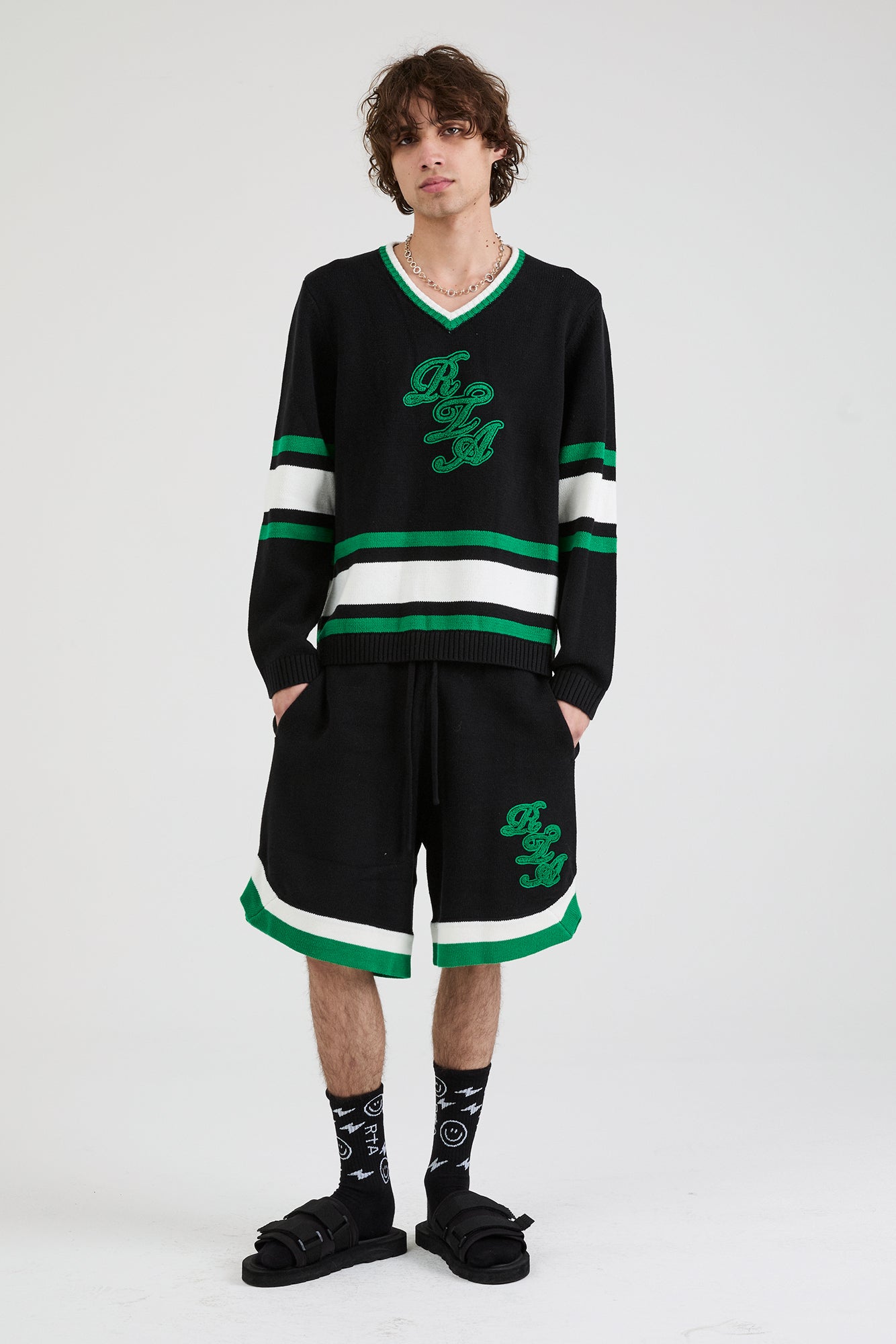 JOSHUA SWEATER | BLACK GREEN LOGO