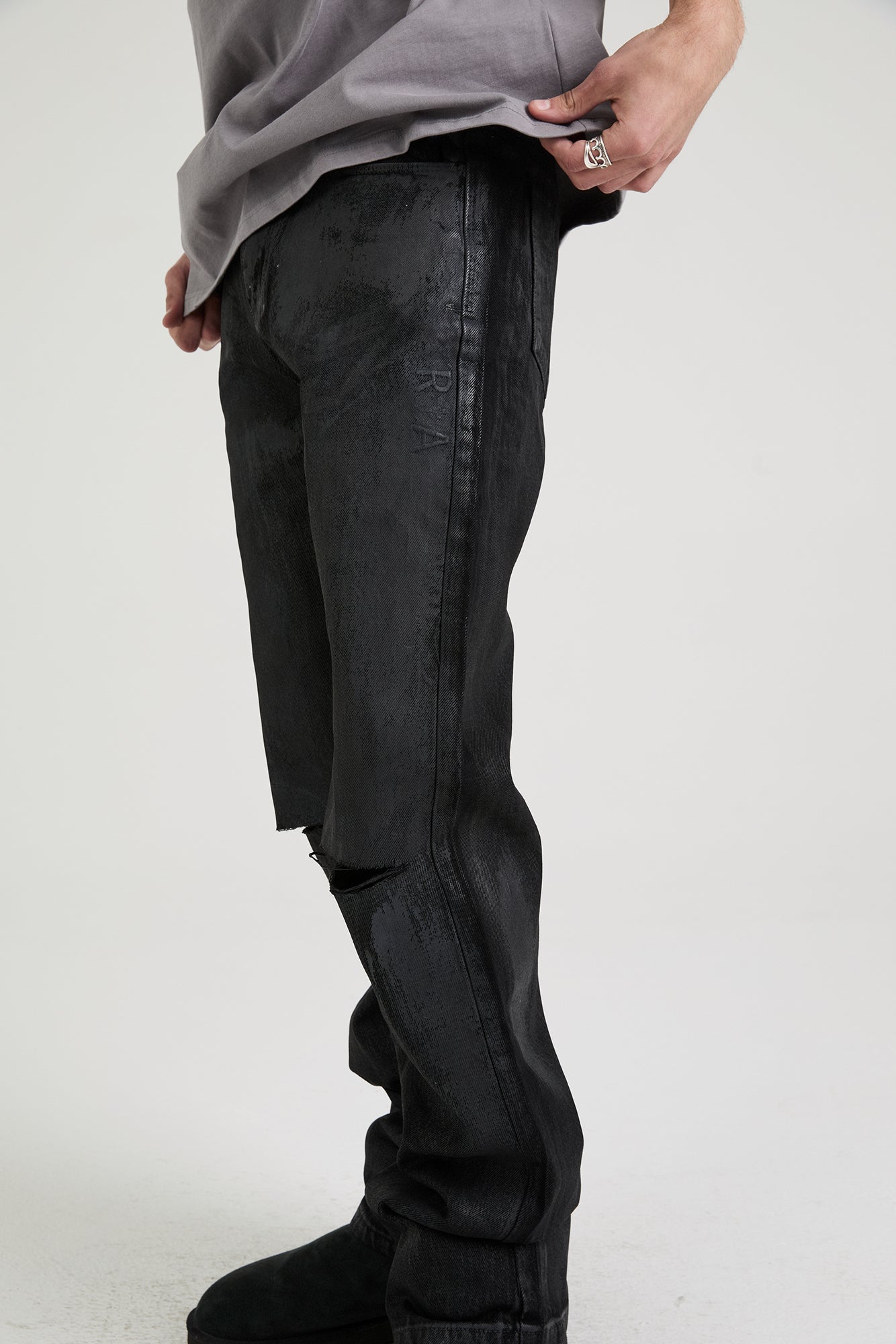 JONAS STRAIGHT LEG JEAN | OBSIDIAN