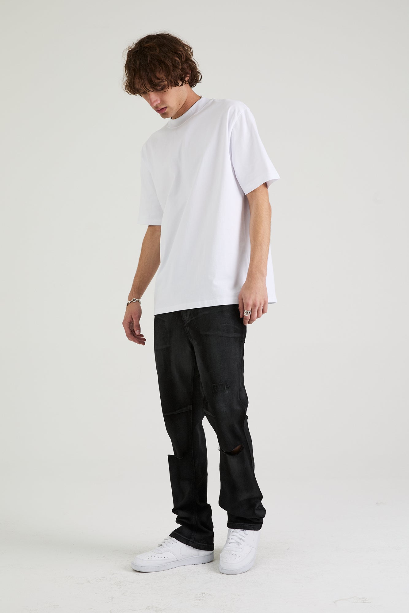 RICO MOCK NECK SHORT SLEEVE TEE | WHITE COLLAR LOGO