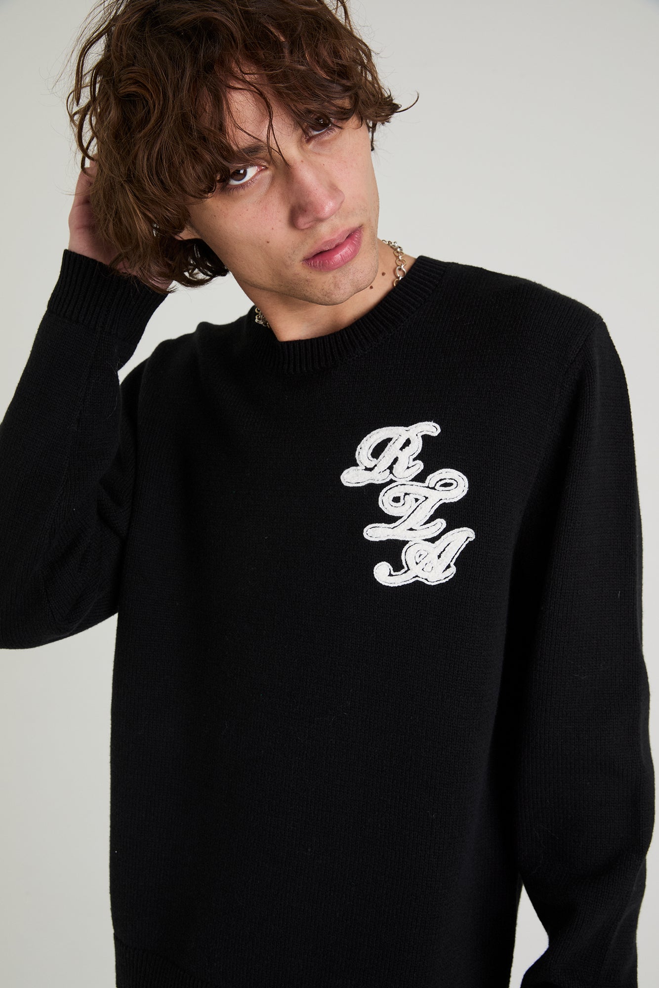 ETHAN SWEATER | BLACK SCRIPT LOGO