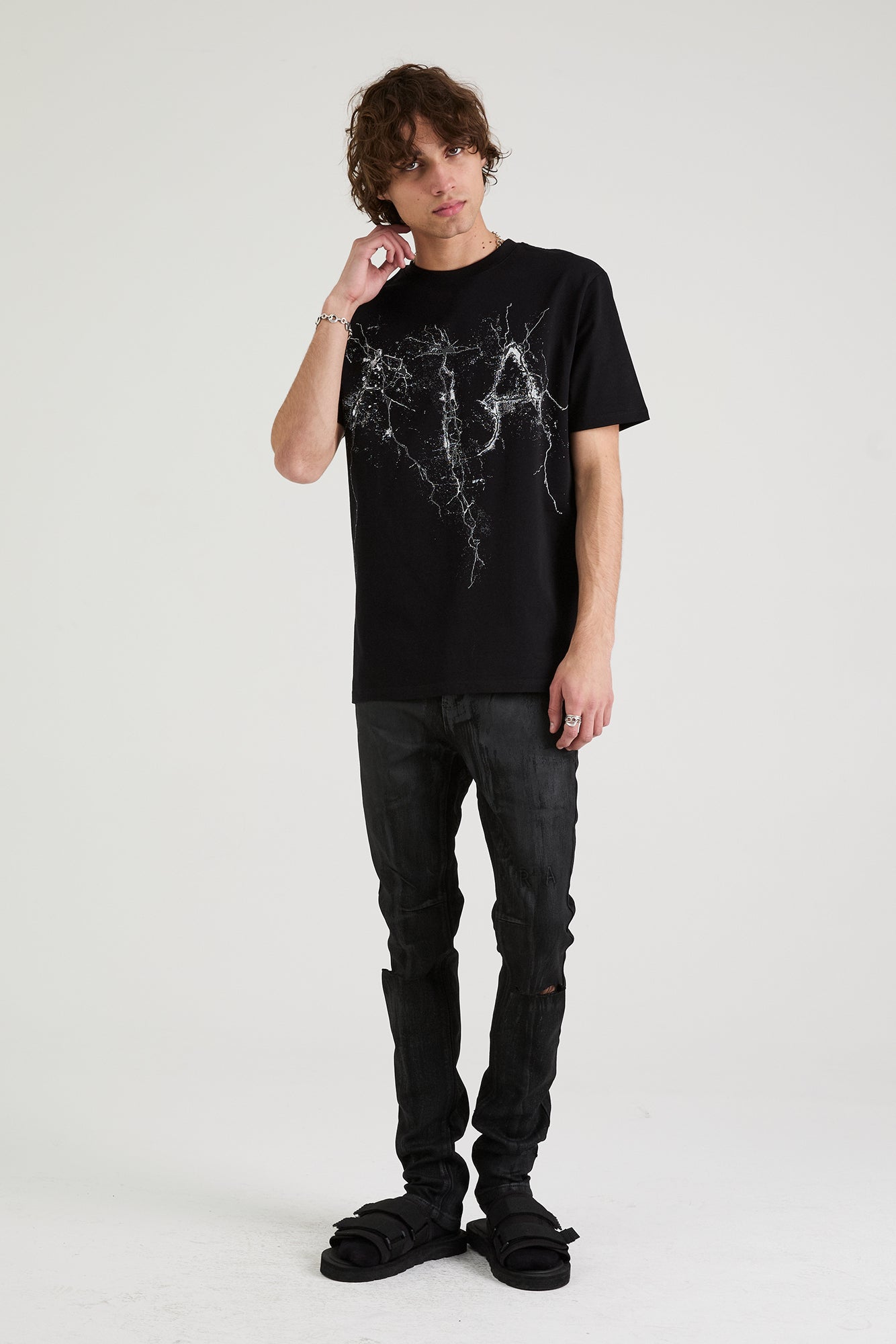 LIAM SHORT SLEEVE TEE | BLACK CRACKED LOGO