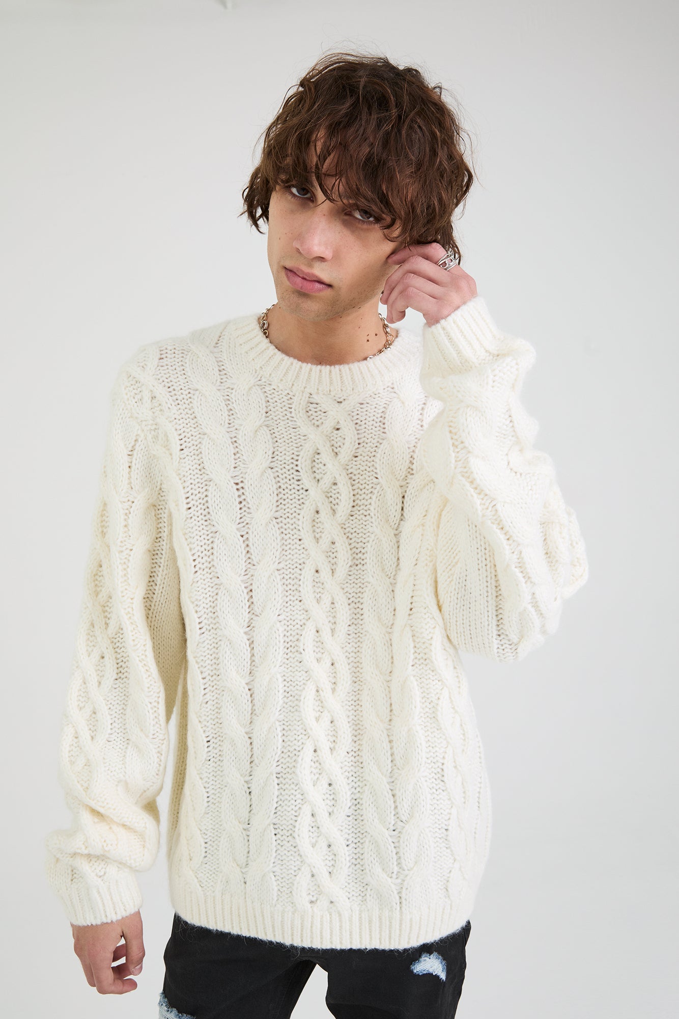 ETHAN SWEATER | WHITE CABLE KNIT