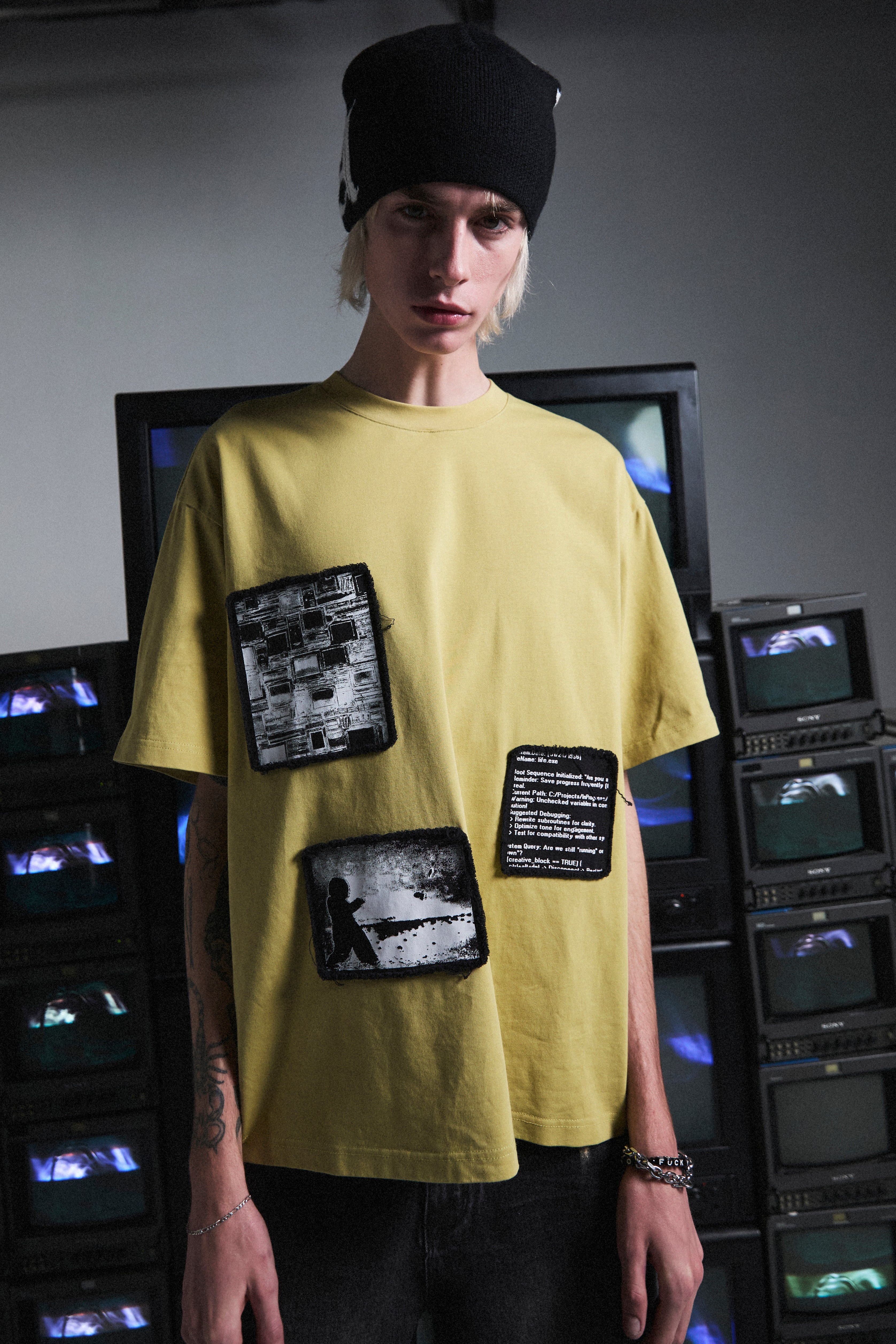 COLIN OVERSIZED SHORT SLEEVE TEE | SAGE YELLOW DIGITAL PATCH