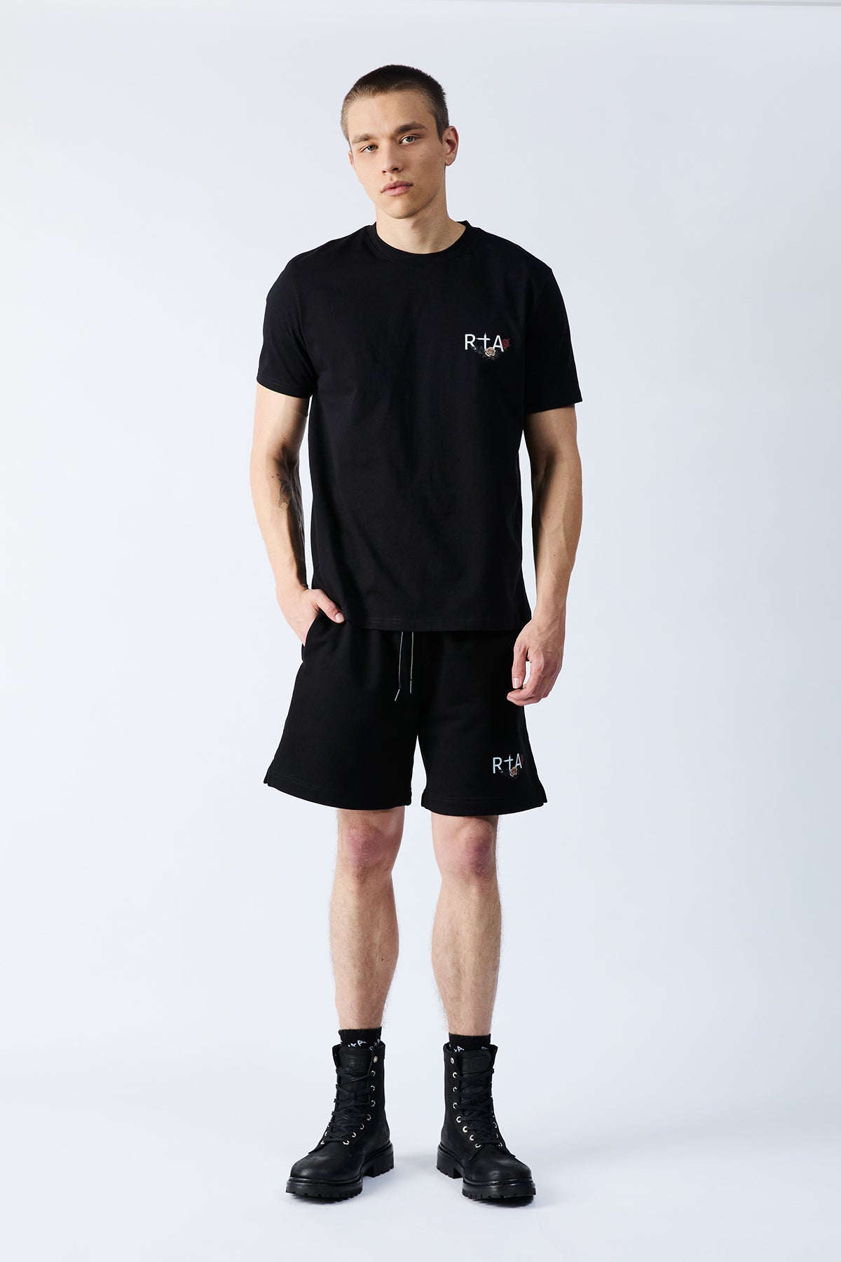 CLYDE ELASTICATED SHORT | BLACK