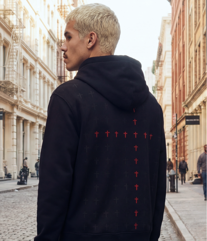 HOODIES & SWEATSHIRTS