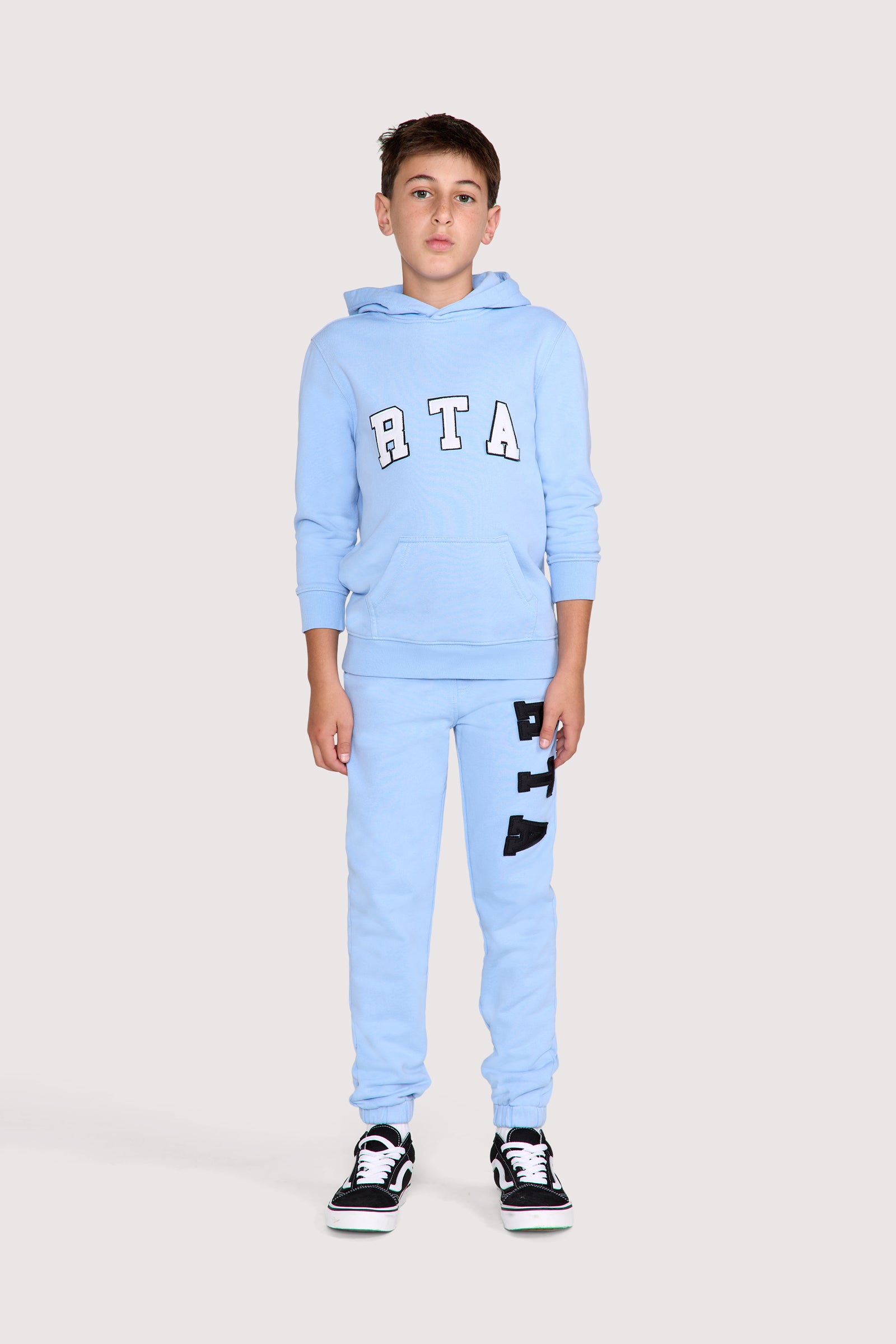 KIDS EWAN SWEATPANT | BLUE COLLEGIATE