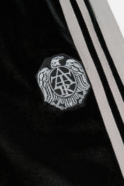 RTA Signature Crest Embroidery Detail on Black Kids Streetwear Sweatpants | RTA