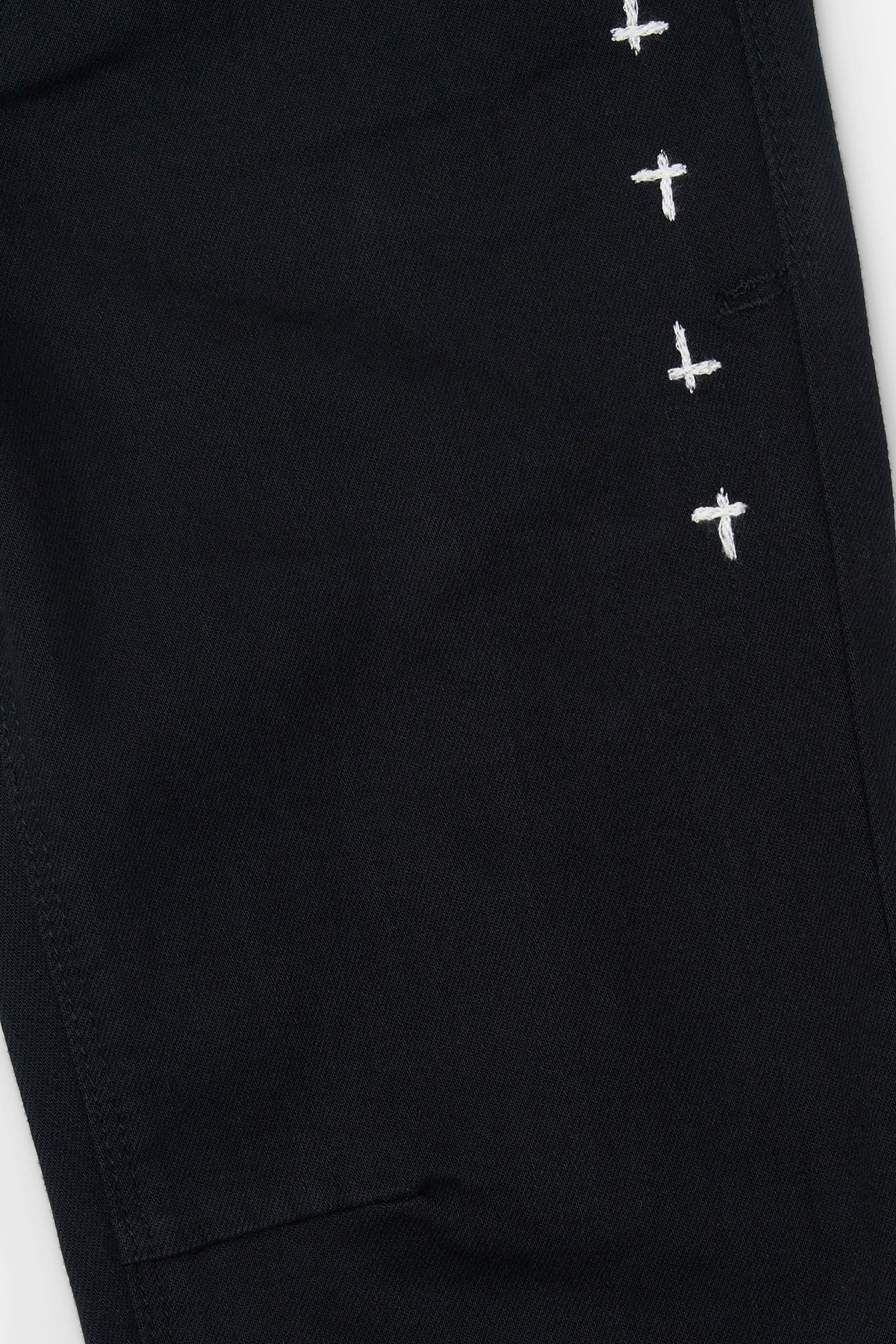 KIDS CARLO BACK DART SKINNY JEAN | BLACK MULTI CROSS