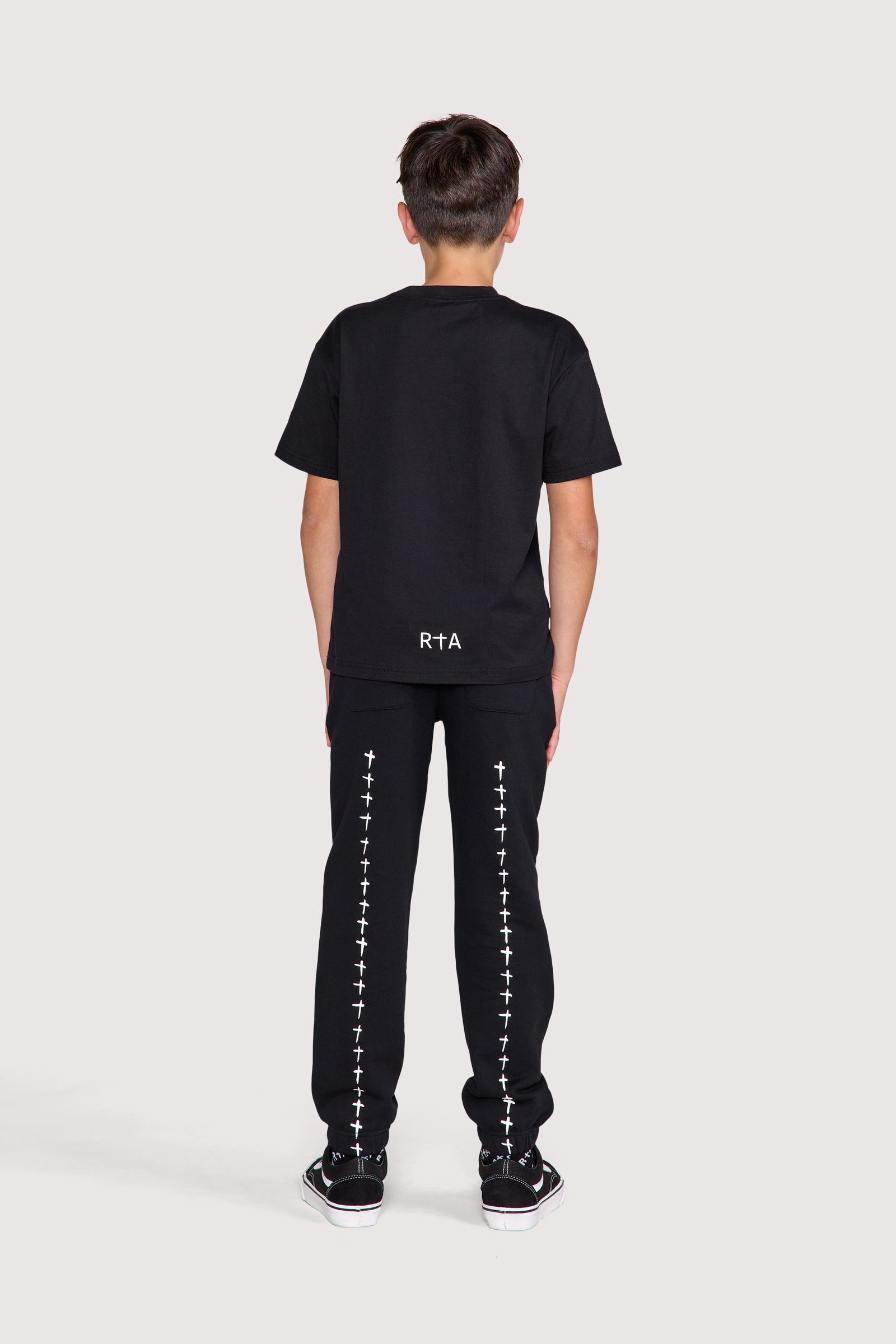 KIDS EWAN SWEATPANT | BLACK SPIKE RTA
