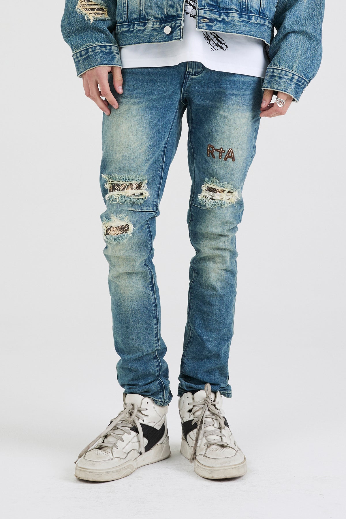 BRYANT SKINNY JEAN | BLUE DISTRESSED SNAKE