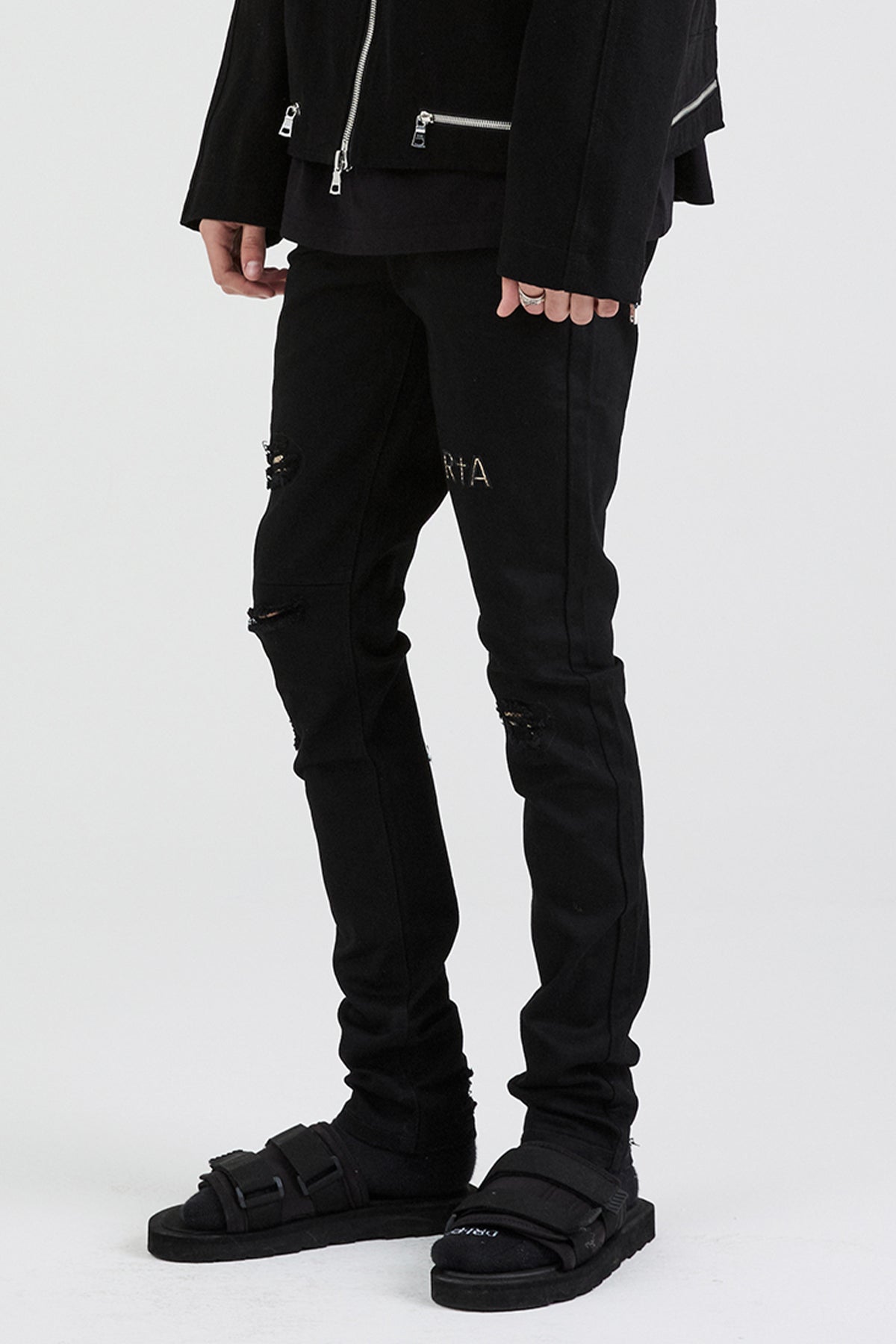 BRYANT SKINNY JEAN | BLACK DISTRESSED SNAKE