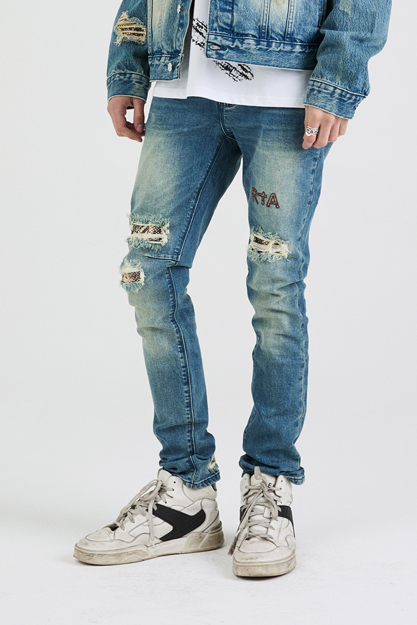 BRYANT SKINNY JEAN | BLUE DISTRESSED SNAKE