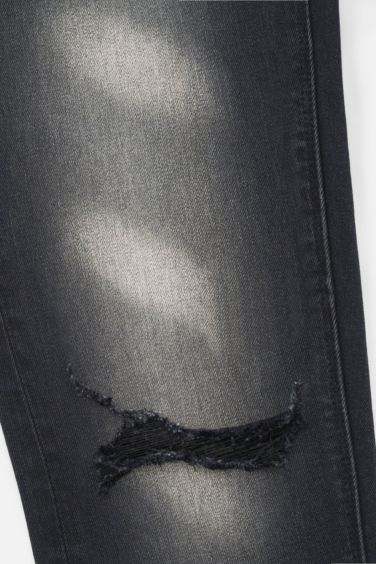 DENIS | FADED BLACK DISTRESSED