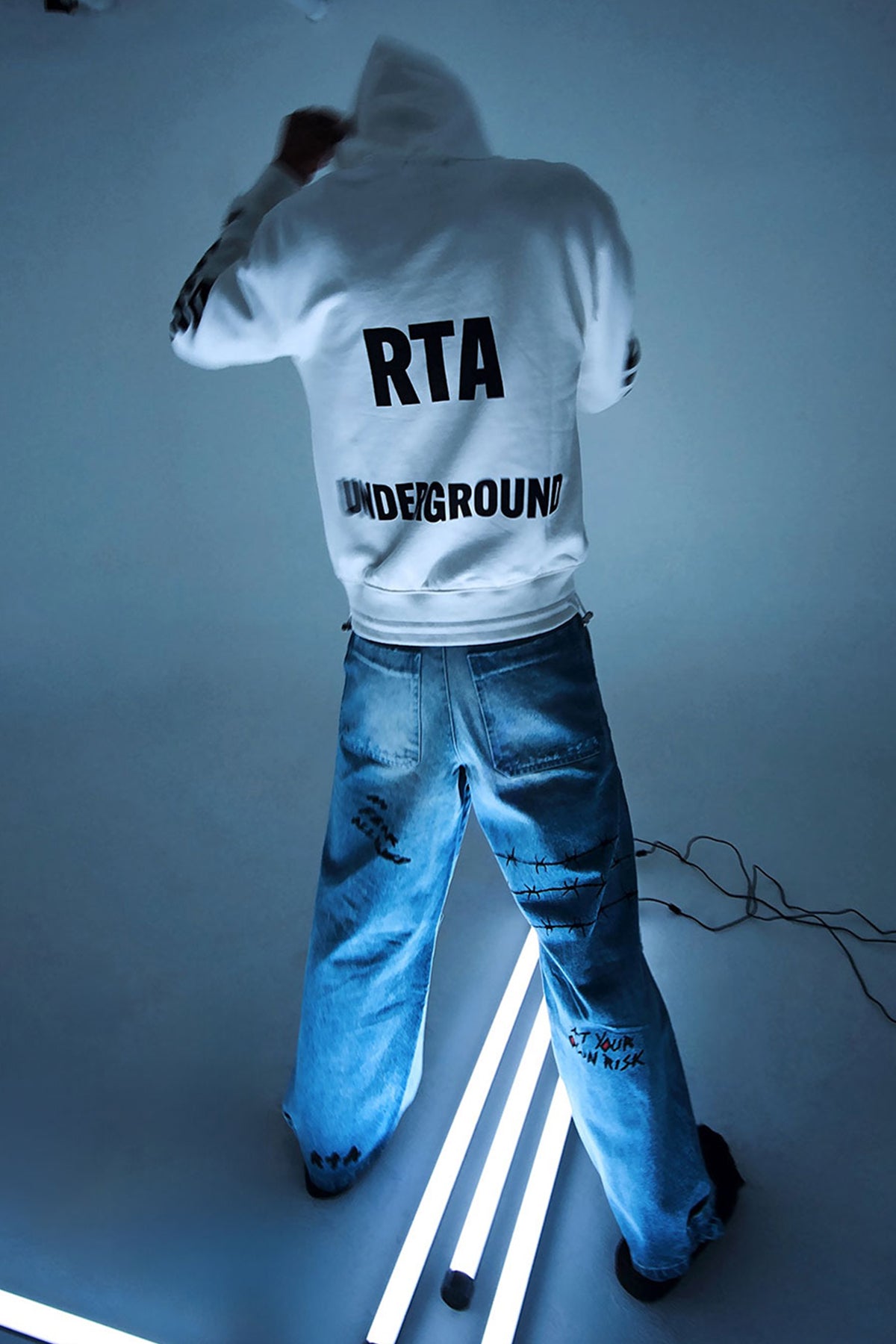 JORDAN HOODIE | WHITE RTA UNDERGROUND