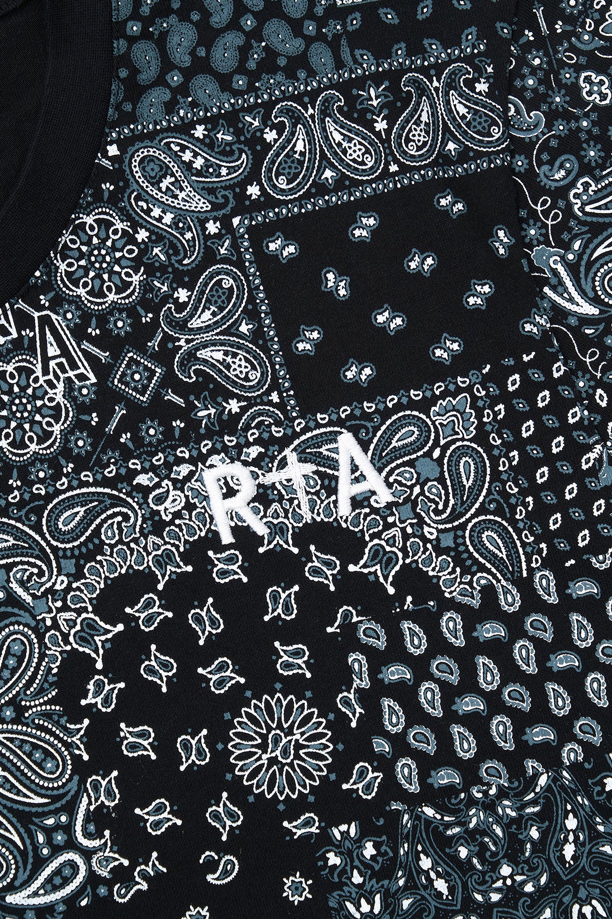 LIAM TEE | BLACK RTA BANDANA