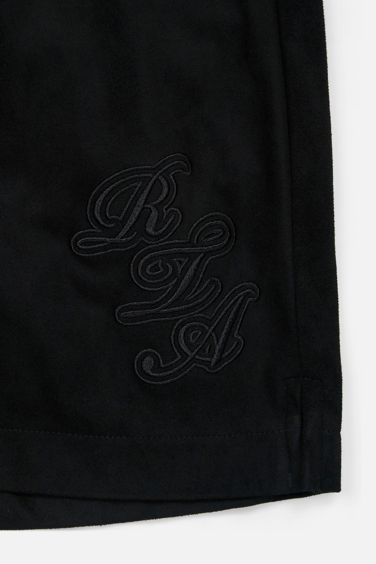 CLYDE SHORT | BLACK SCRIPT LOGO