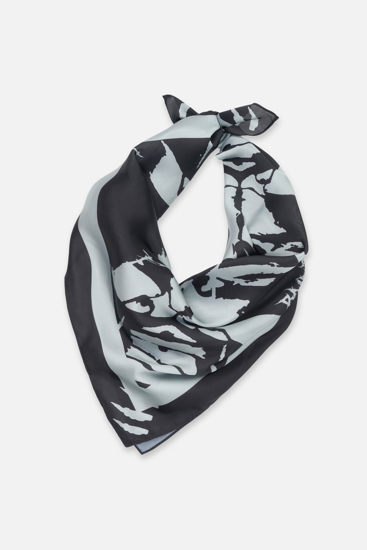 LEV BANDANA | BLACK SMOKE BEETLE