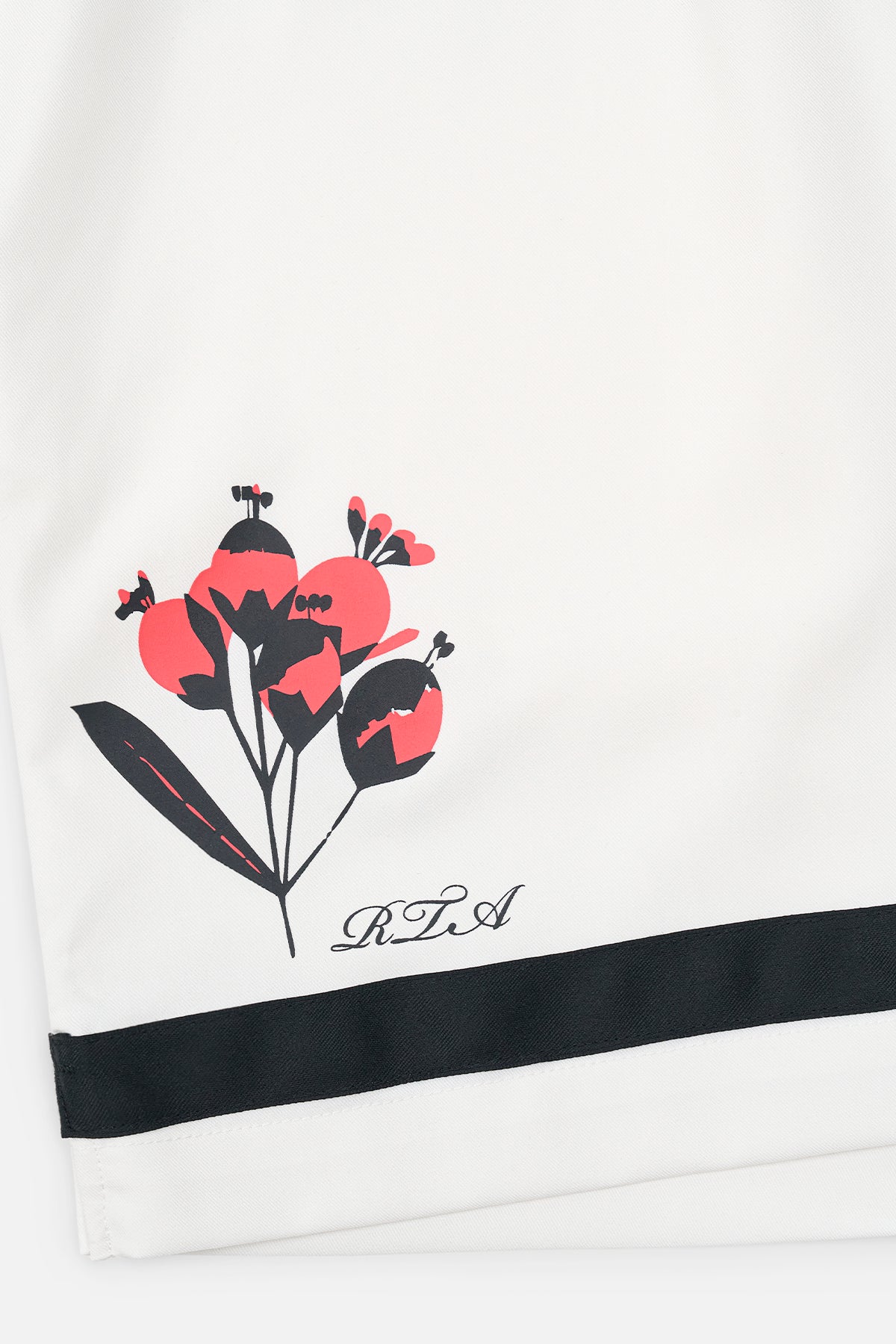 White Poppy Clyde Shorts - Floral Print Detail Close-Up | RTA