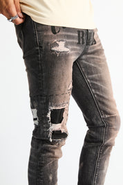 BRYANT SKINNY JEAN | CHARCOAL EMBER CURVA ULTRA