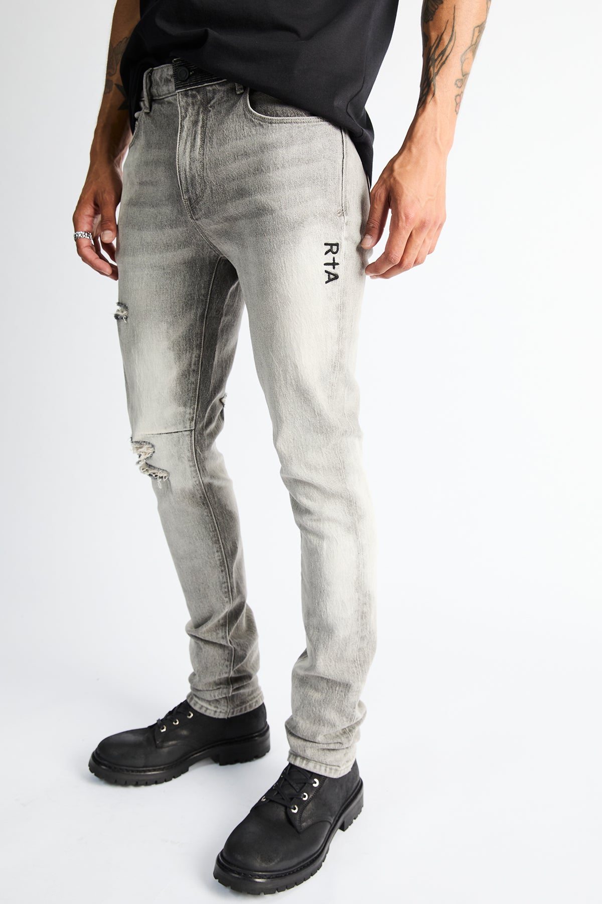 BRYANT SKINNY JEAN | CHARCOAL BLEACHED