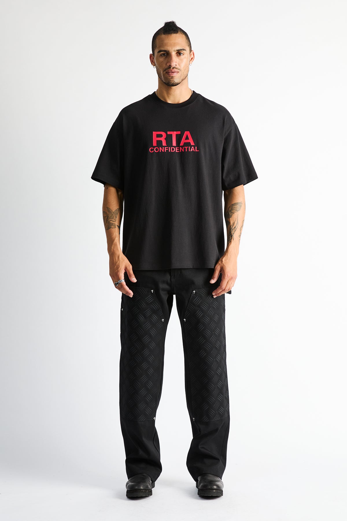 COLIN OVERSIZED SHORT SLEEVE TEE | BLACK CASE FILE