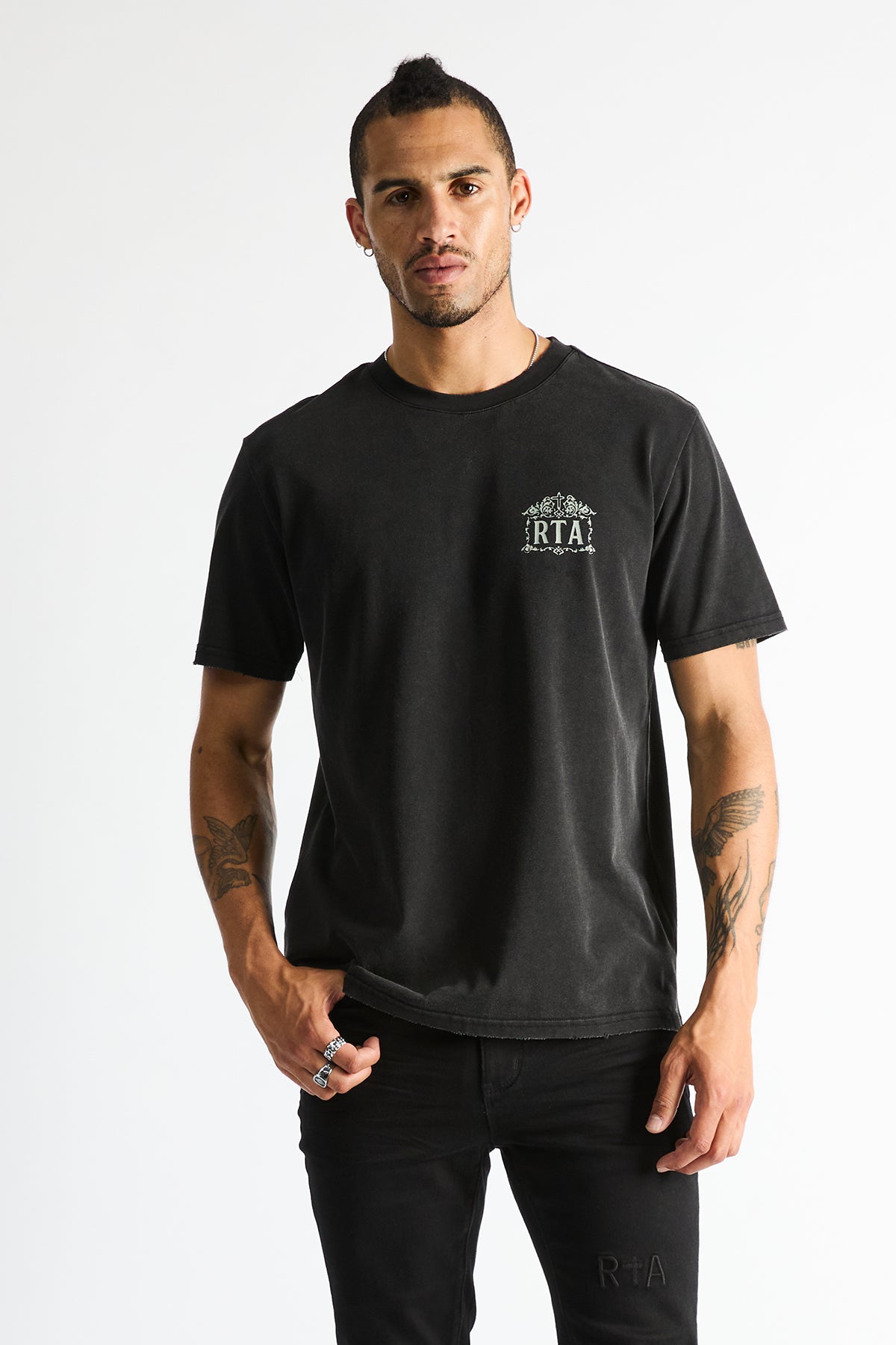 LIAM SHORT SLEEVE TEE | VINTAGE BLACK ORNATE