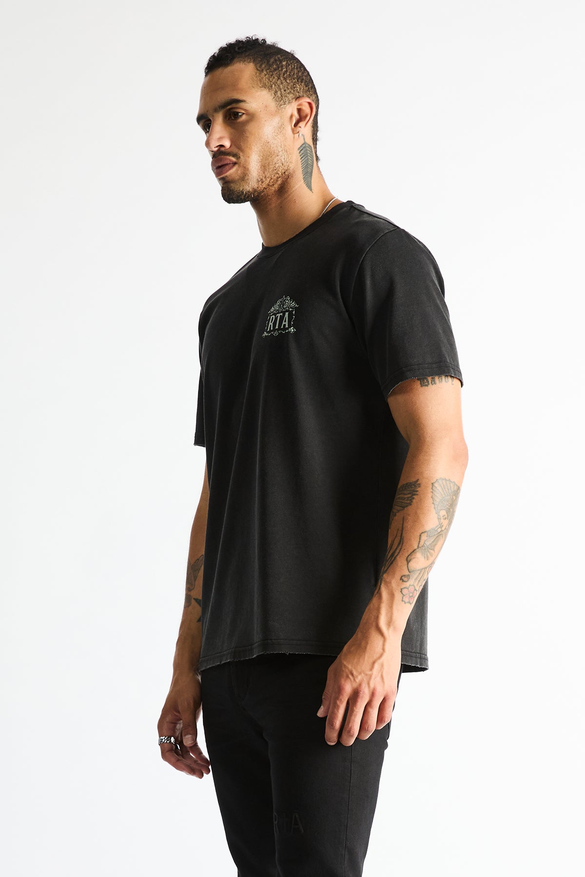LIAM SHORT SLEEVE TEE | VINTAGE BLACK ORNATE