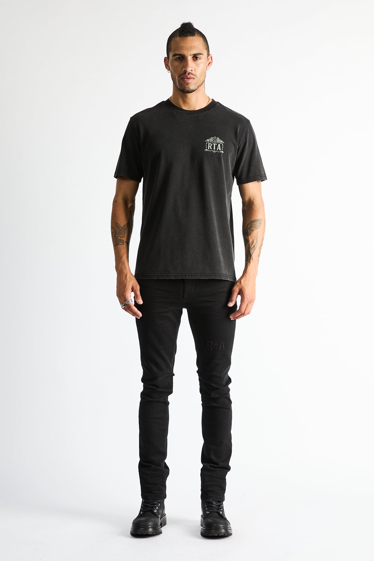 LIAM SHORT SLEEVE TEE | VINTAGE BLACK ORNATE
