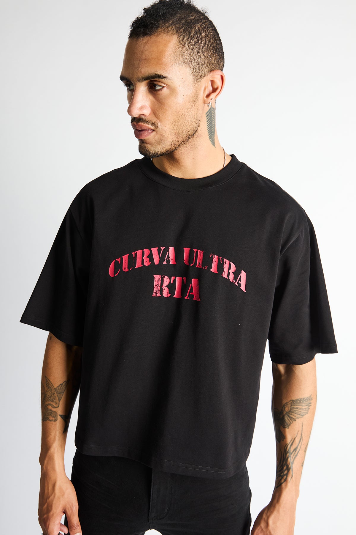 AUSTIN CROPPED OVERSIZED TEE | BLACK CURVA ULTRA