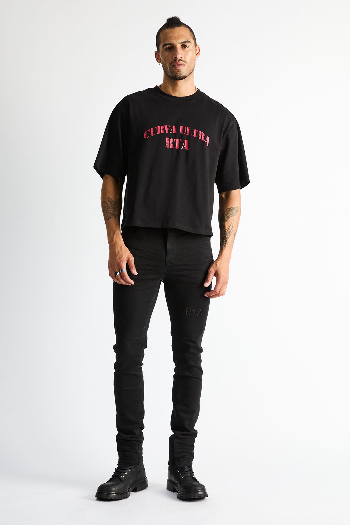 AUSTIN CROPPED OVERSIZED TEE | BLACK CURVA ULTRA