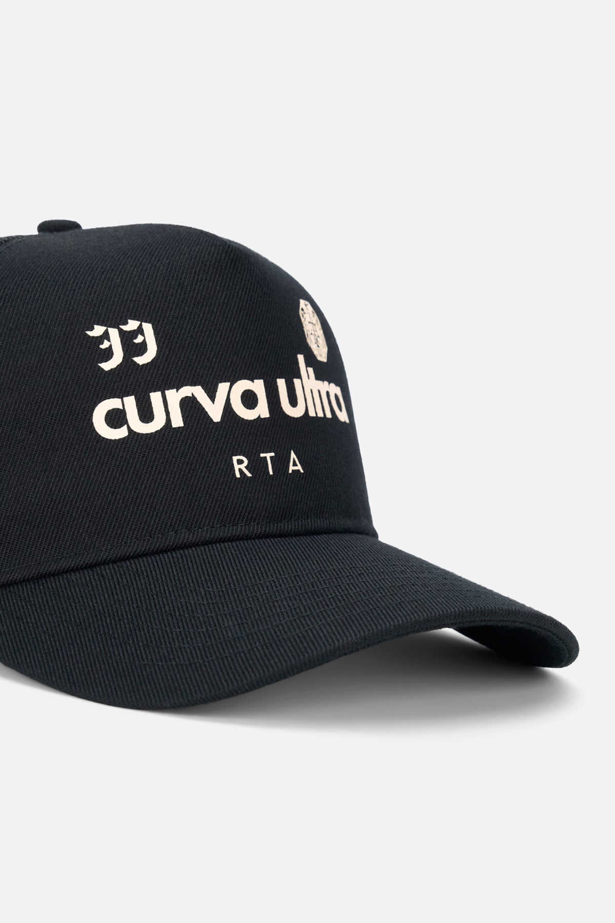 GIDEON TRUCKER HAT | BLACK CURVA ULTRA BLACK CURVA ULTRA / OS