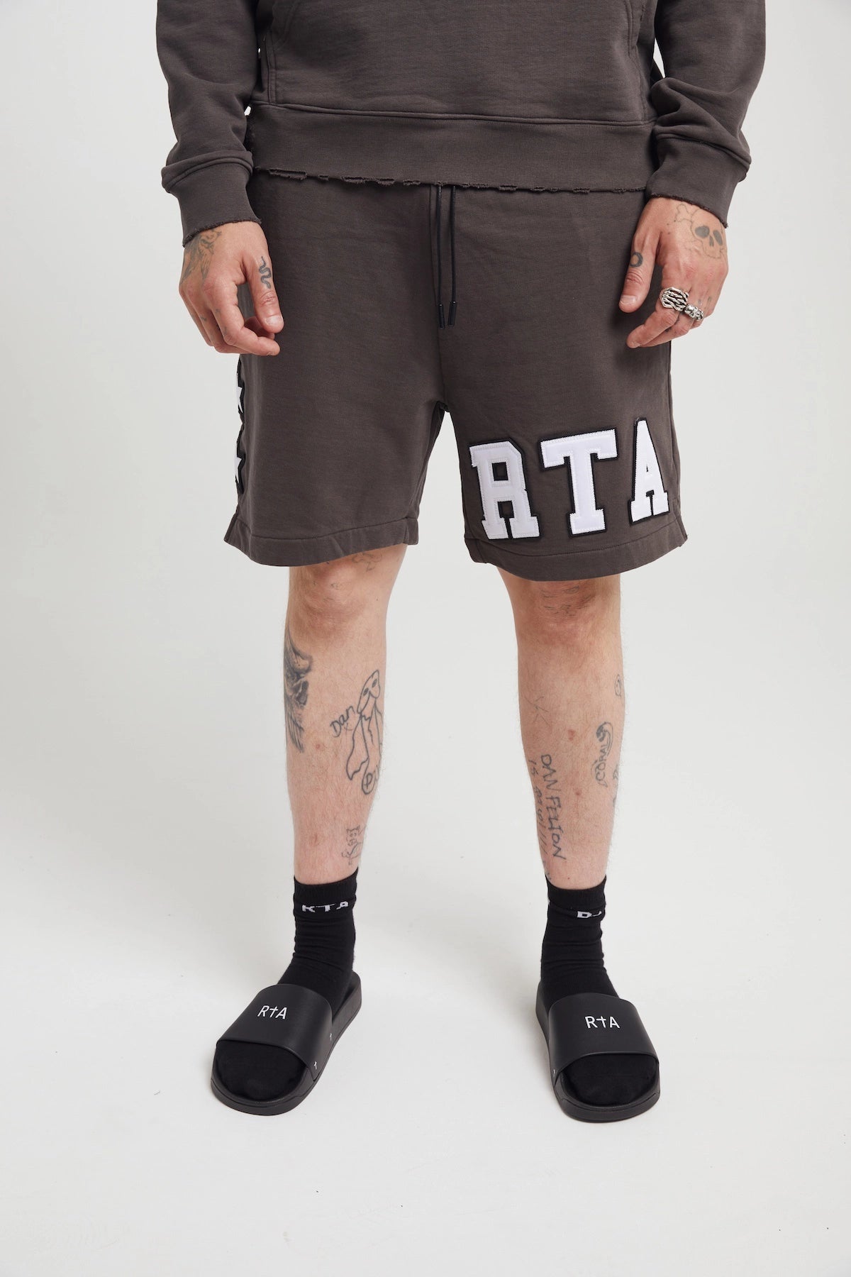 CLYDE SHORT | CHARCOAL COLLEGIATE