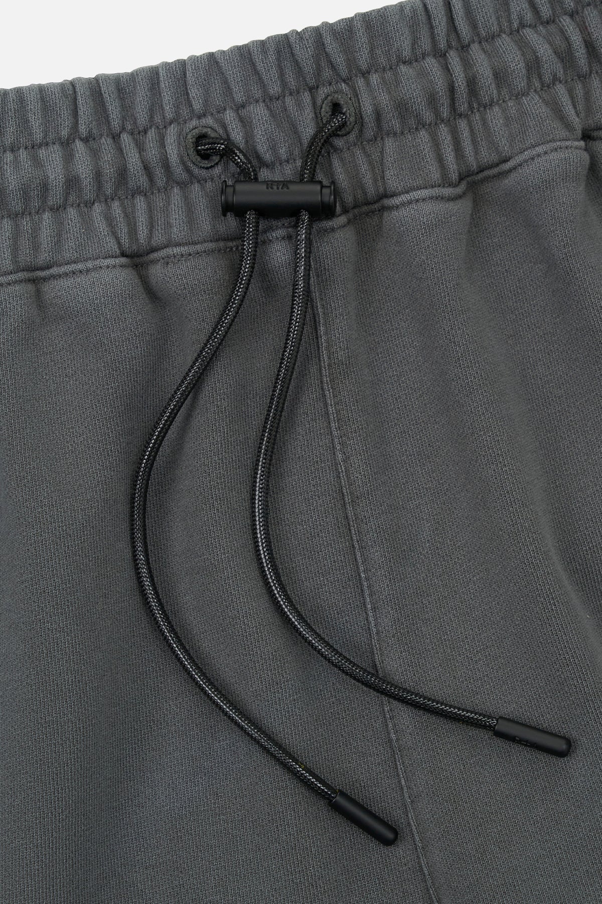 CLYDE ELASTICATED SHORT | VINTAGE BLACK ROSE
