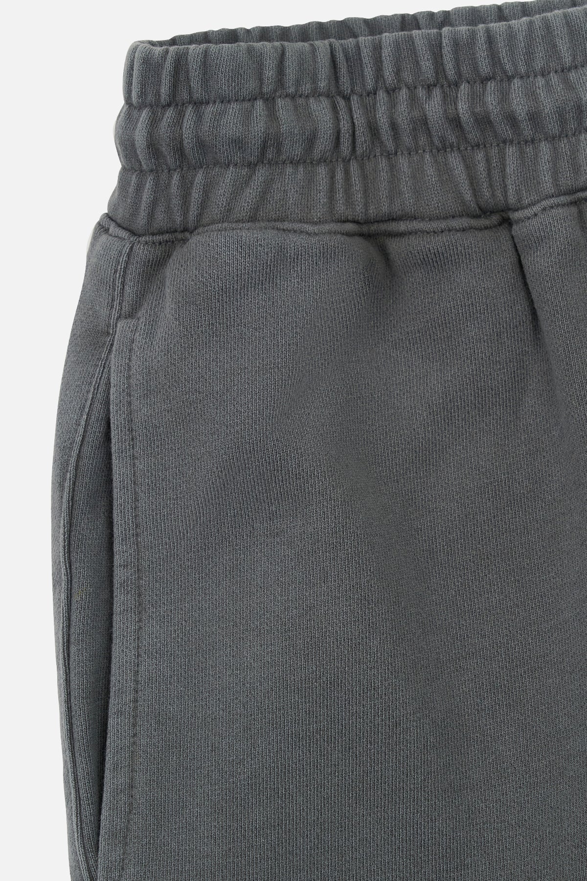 CLYDE ELASTICATED SHORT | VINTAGE BLACK ROSE