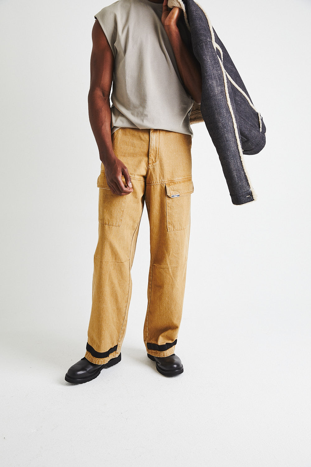WYLIE CARGO JEAN | VINTAGE KHAKI
