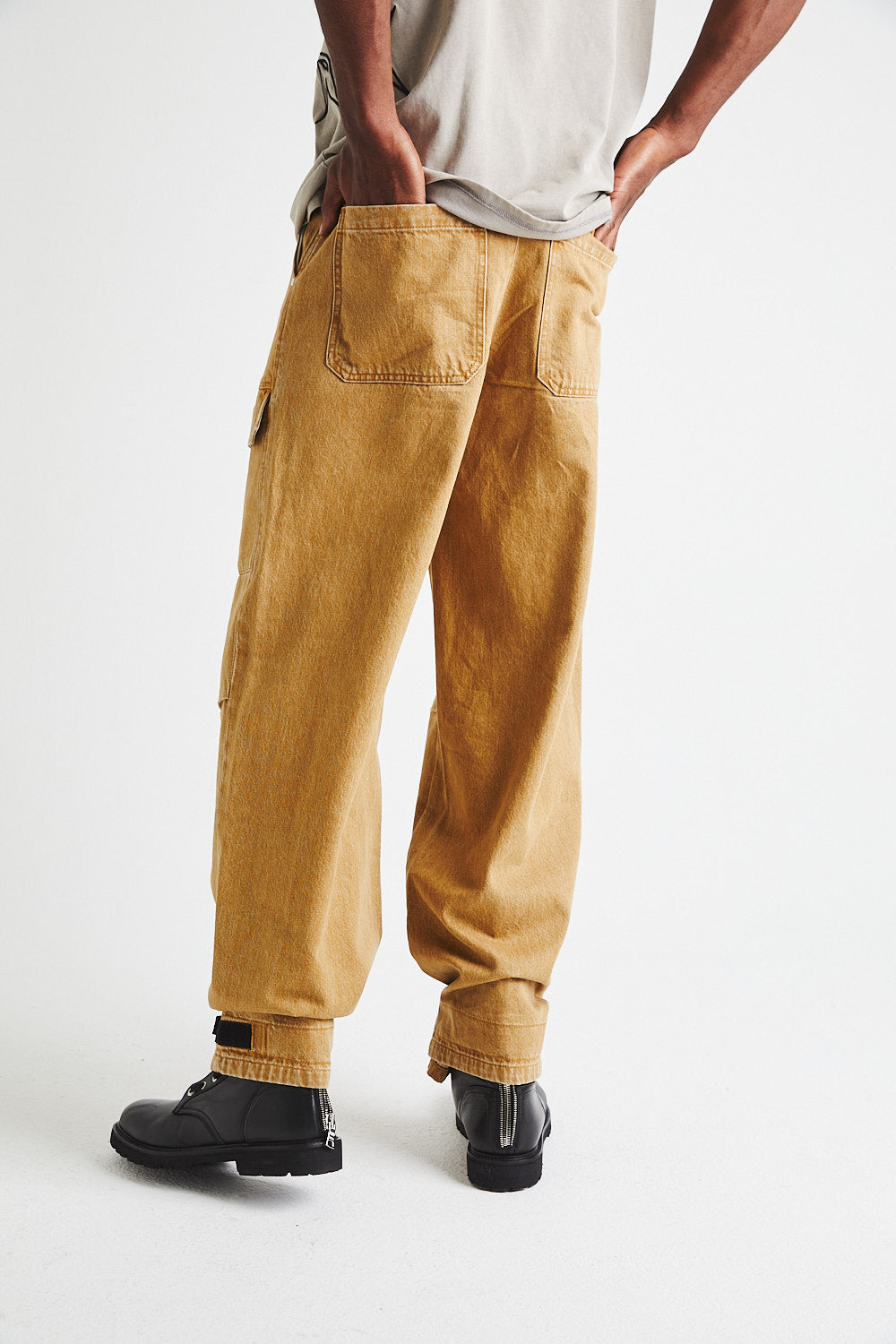 WYLIE CARGO JEAN | VINTAGE KHAKI