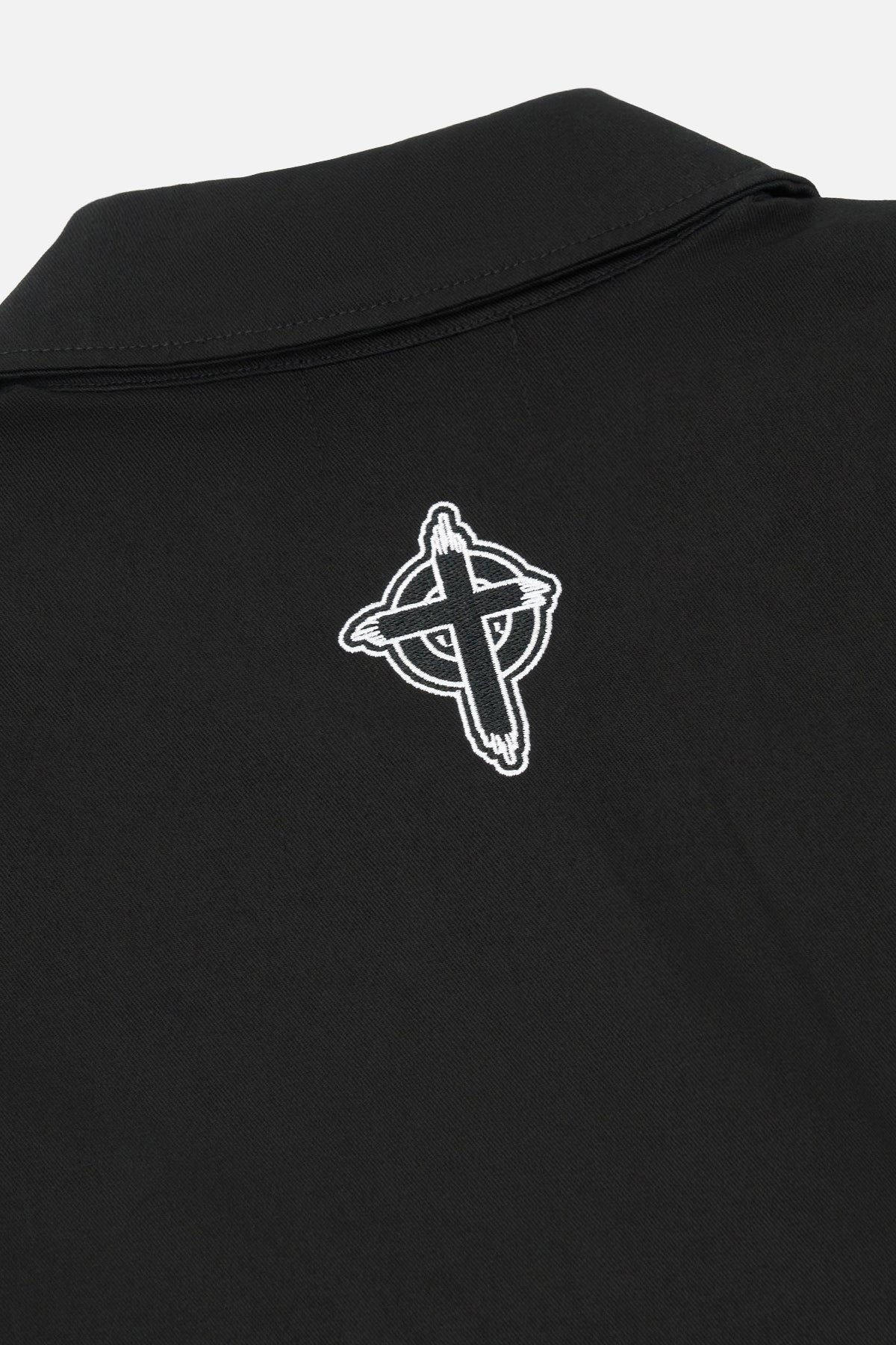 NILTON TOP | BLACK MILITARY PATCH