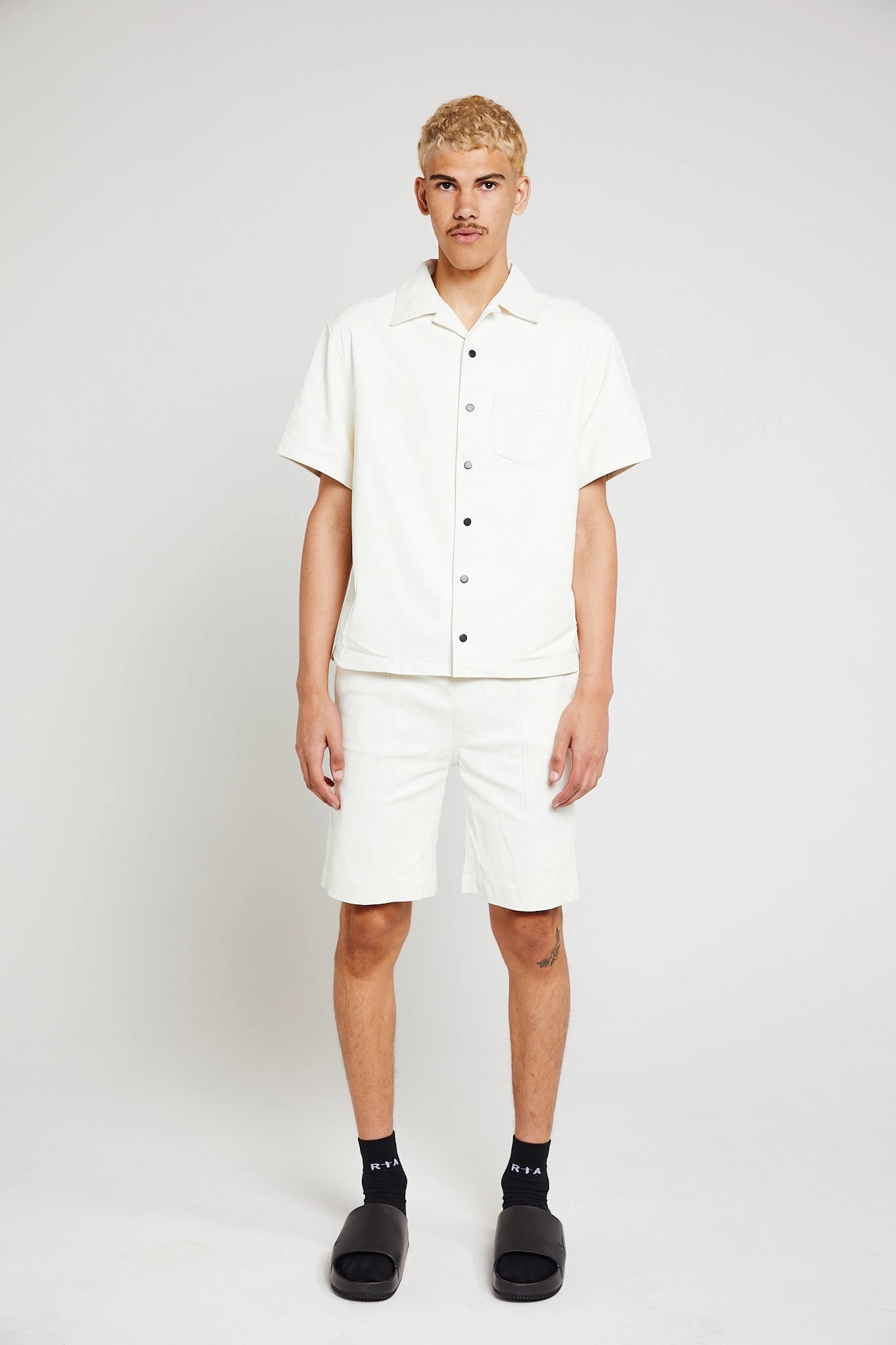 LEATHER SHORT SLEEVE SHIRT | WHITE