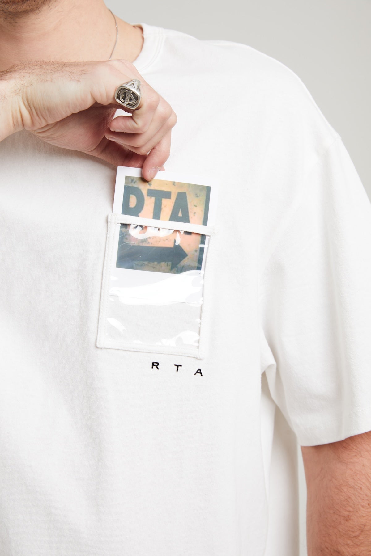 PHOTO POCKET TEE | WHITE PHOTO